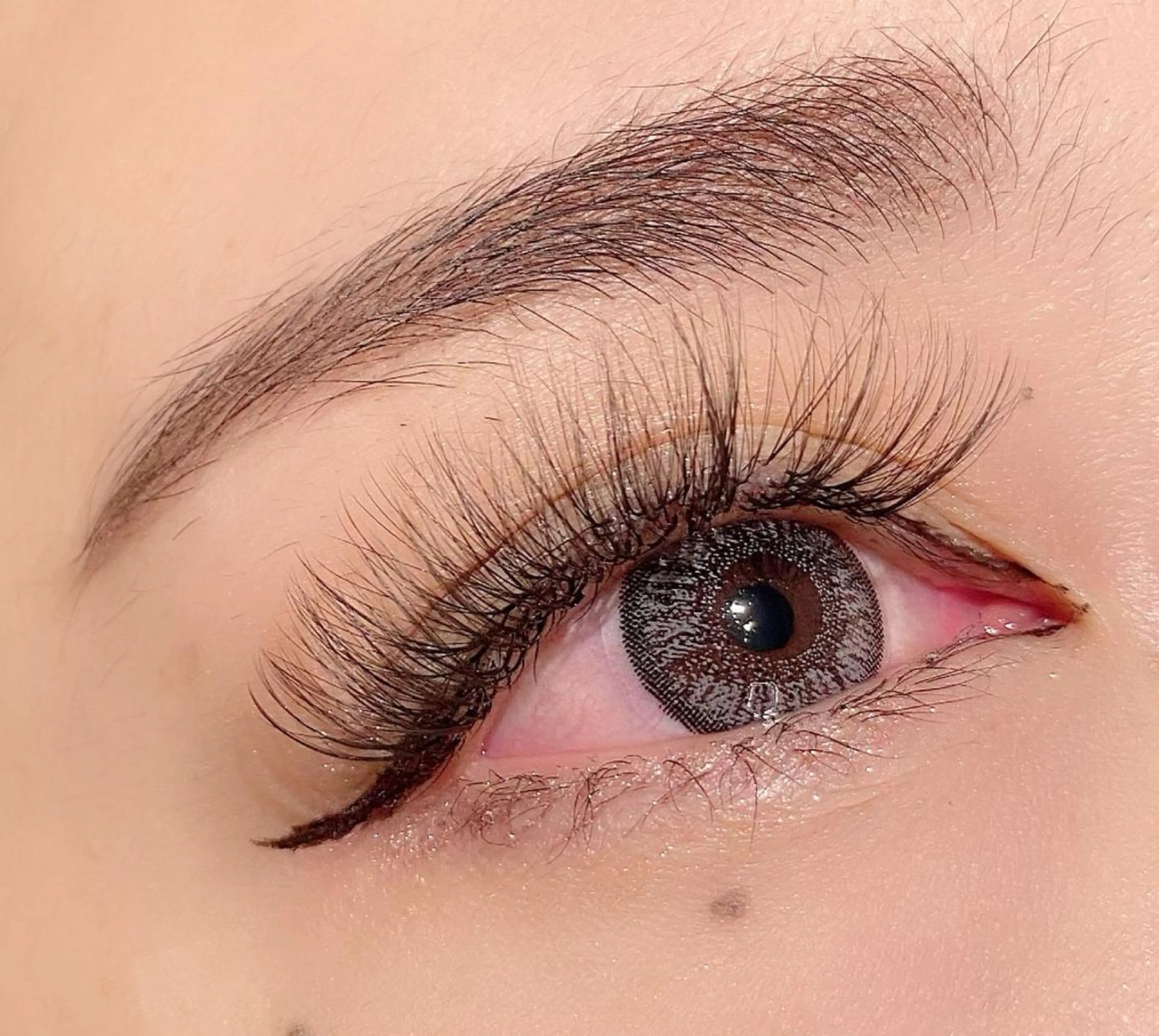 マツエク・マツパ 付け放題 ボリュームラッシュ マツエク アイデザイナー Key（ケイ）の眉毛・アイブロウイメージ