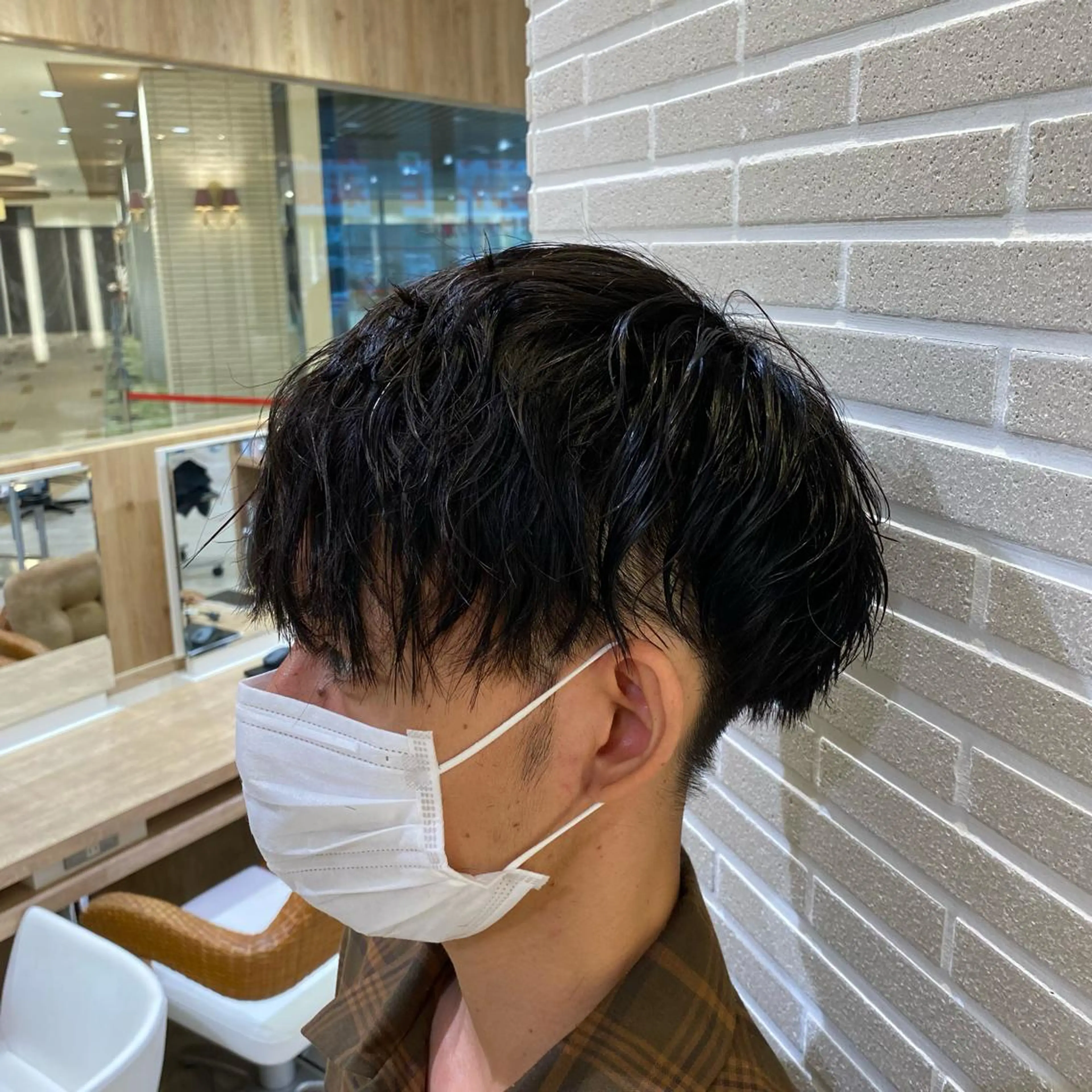 パーマ メンズ メンズパーマ スパイラルパーマ 赤本悠斗波巻きパーマ メンズパーマのヘアスタイル