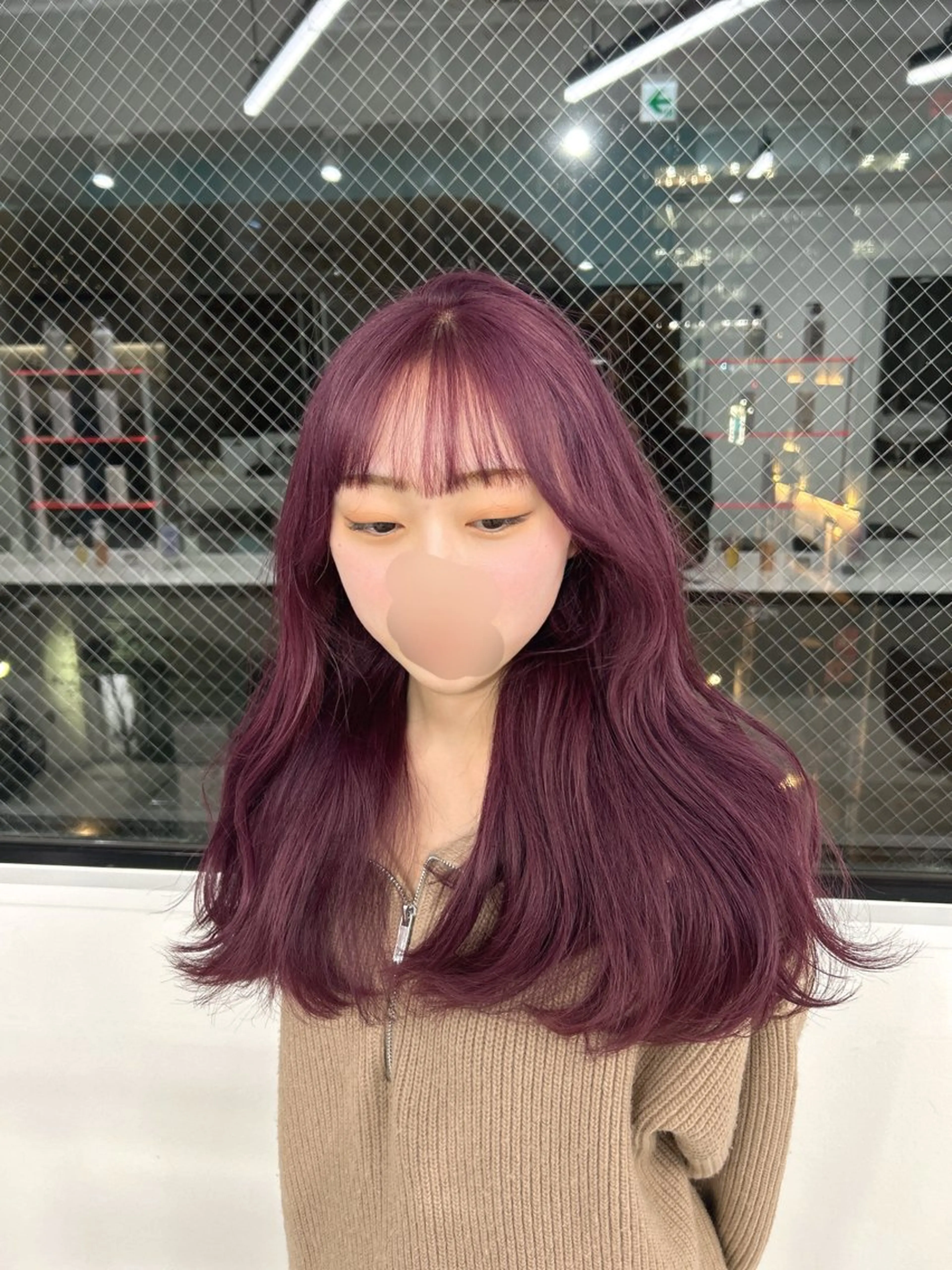 ロング カラー 履歴修正屋さん／ ブロンド／ホワイトのヘアスタイル