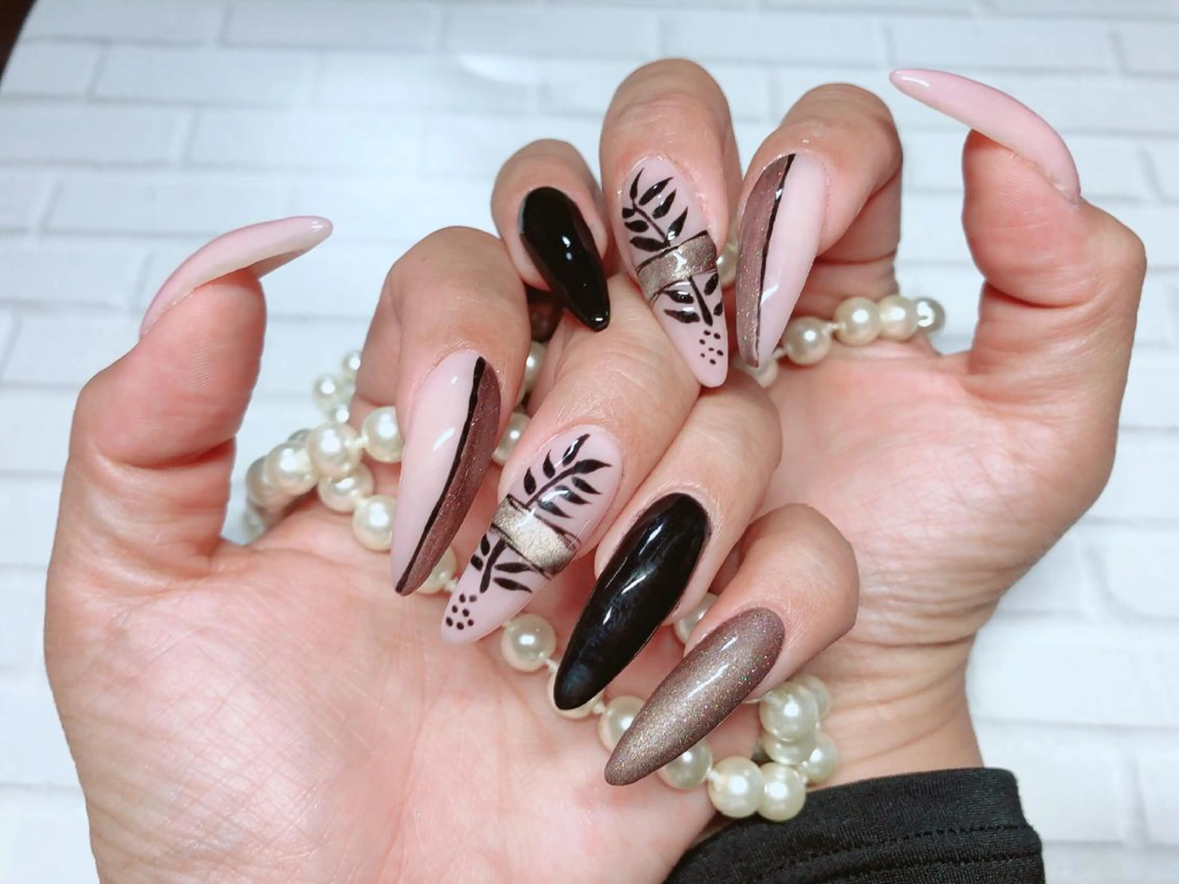 ネイル ロングネイル ハンドネイル ハンドケア ネイルサロン HARRYS所属・ネイル・脱毛サロン HARRYSのエステ・リラクイメージ