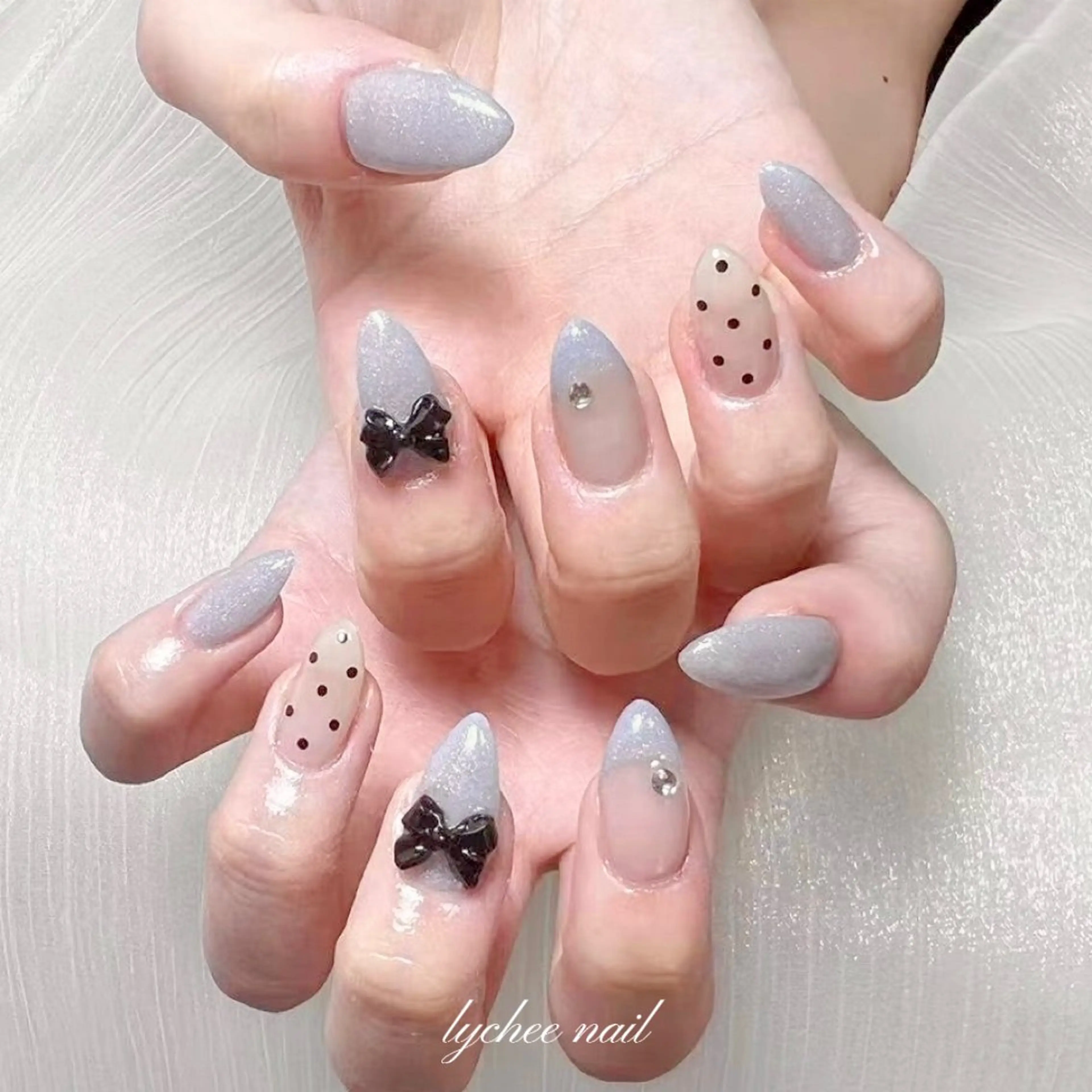 ネイル ジェルネイル ガーリー 持ち込み ニュアンスネイル パラジェル 🍒Luvia ワンホンネイルのネイルデザイン