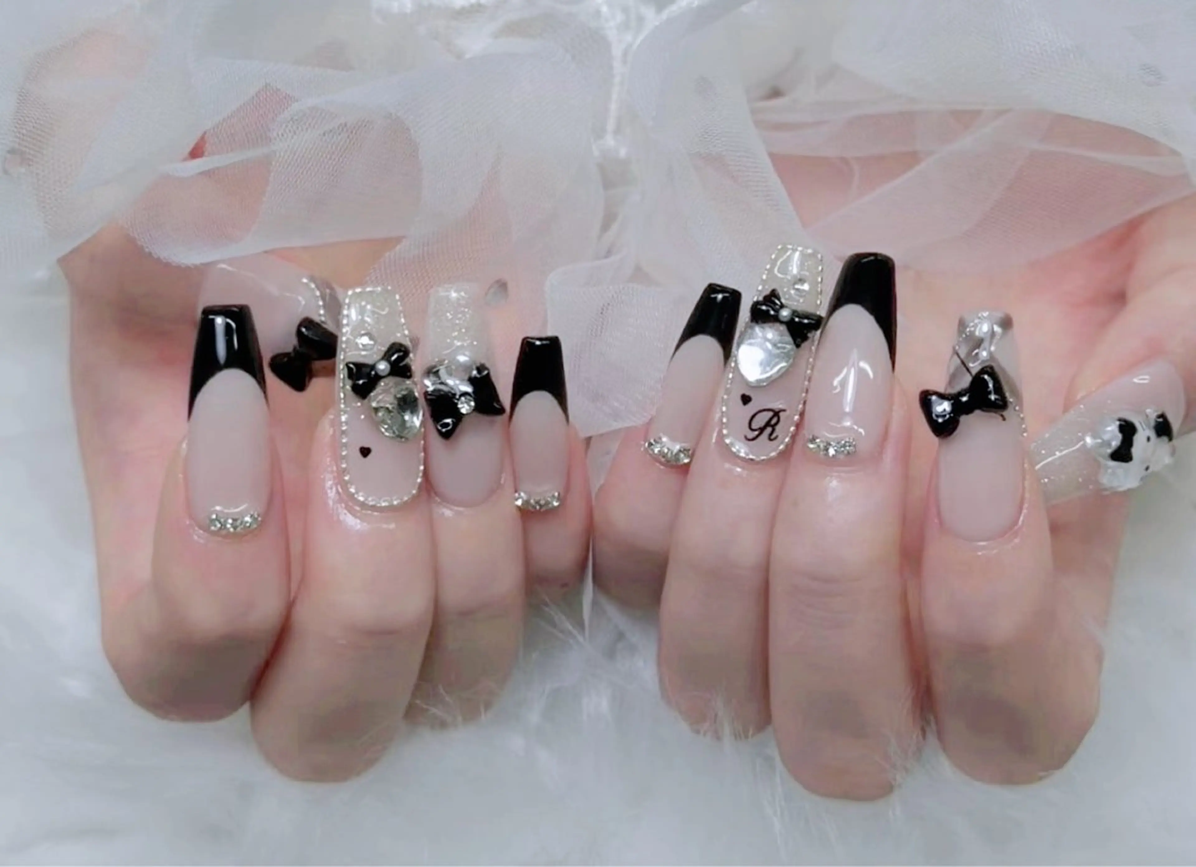 ネイル アートネイル フットネイル フレンチネイル ジェルネイル ガラスフレンチ ハンドネイル ╹◡╹MimoEye lash🌻Nailのマツエク・マツパデザイン