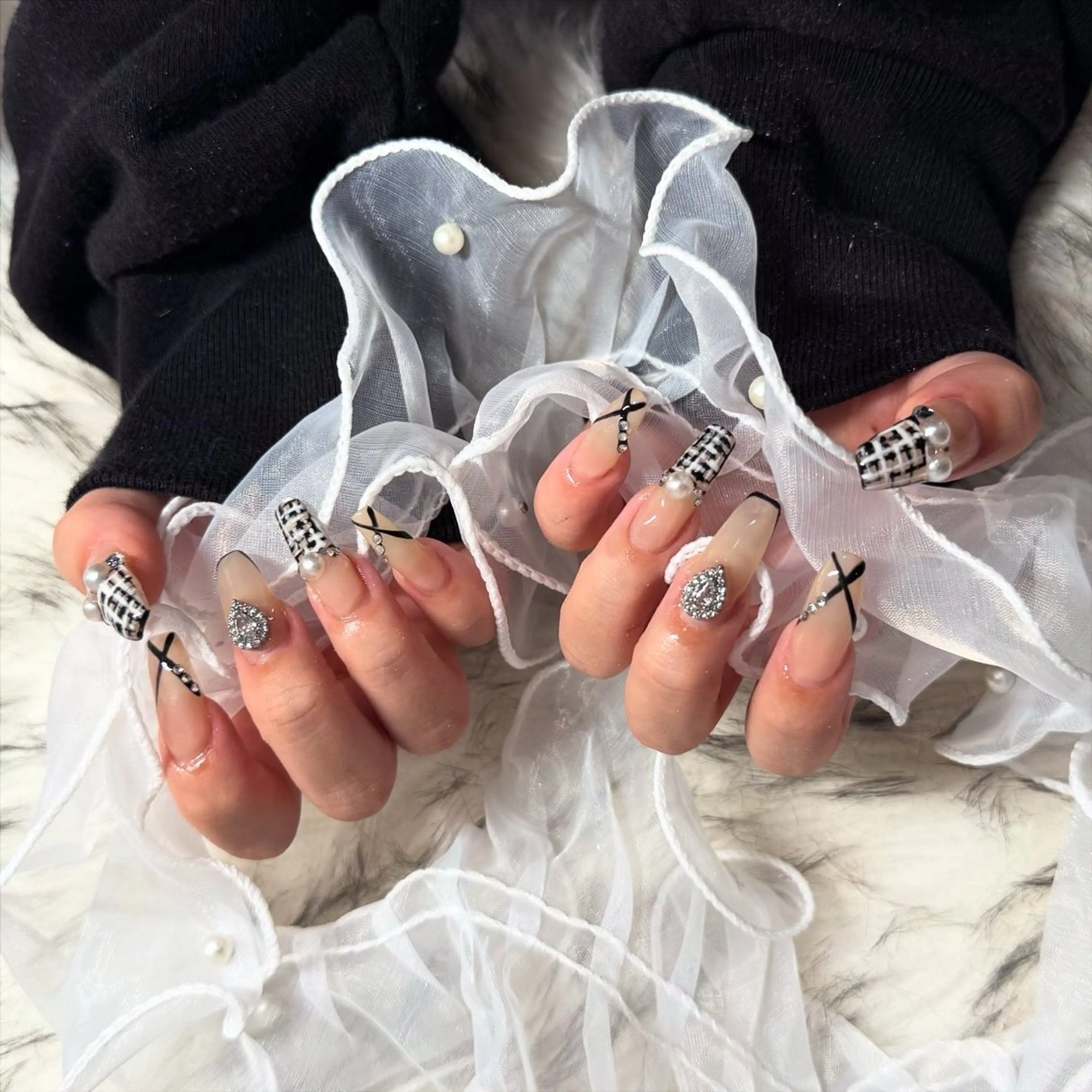 ロング ハンドネイル mao .のネイルデザイン