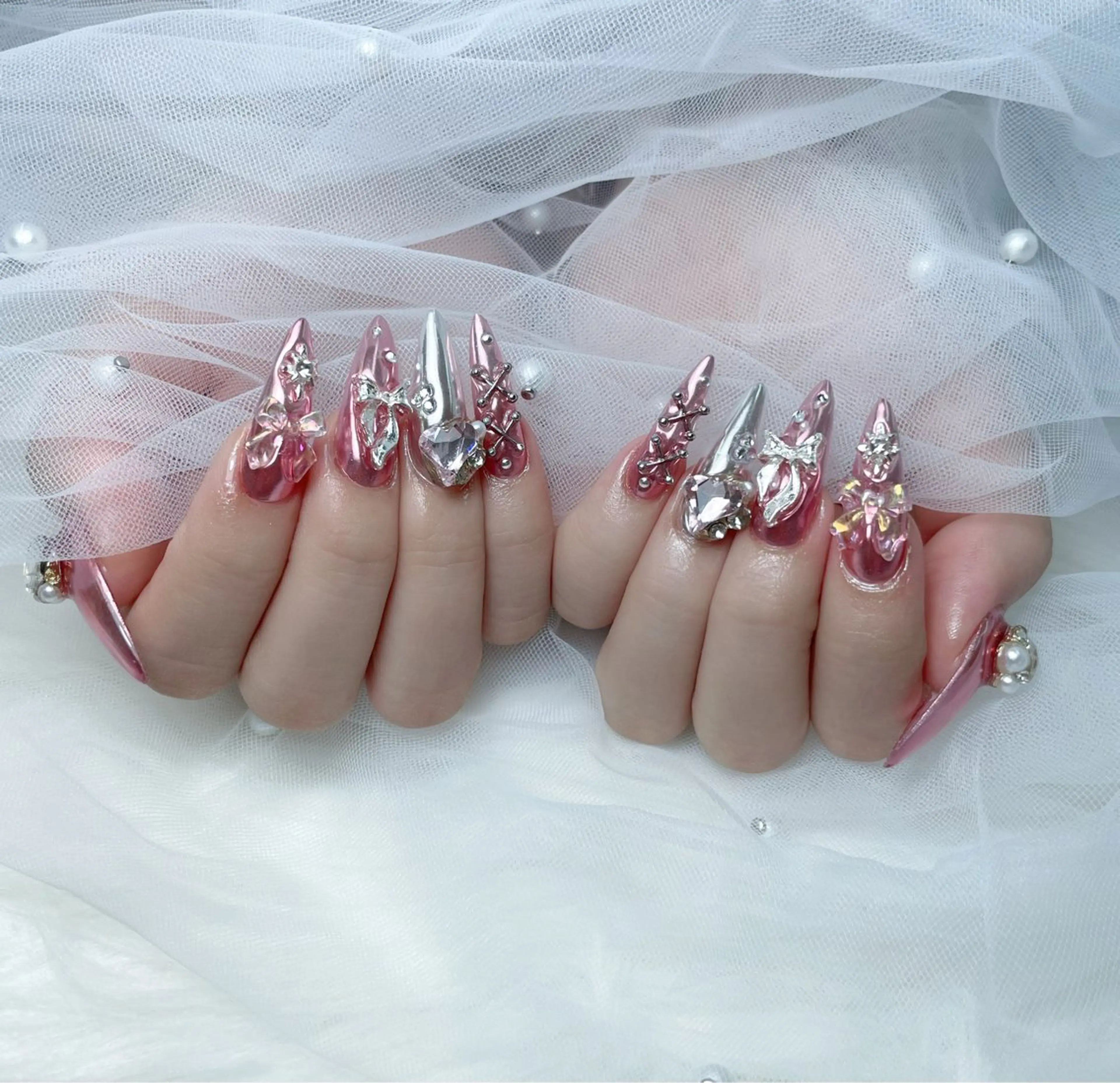 ネイル 長さ出し ジェルネイル 韓国ネイル ニュアンスネイル ストーンネイル ハンドネイル King Nail_Salonのネイルデザイン