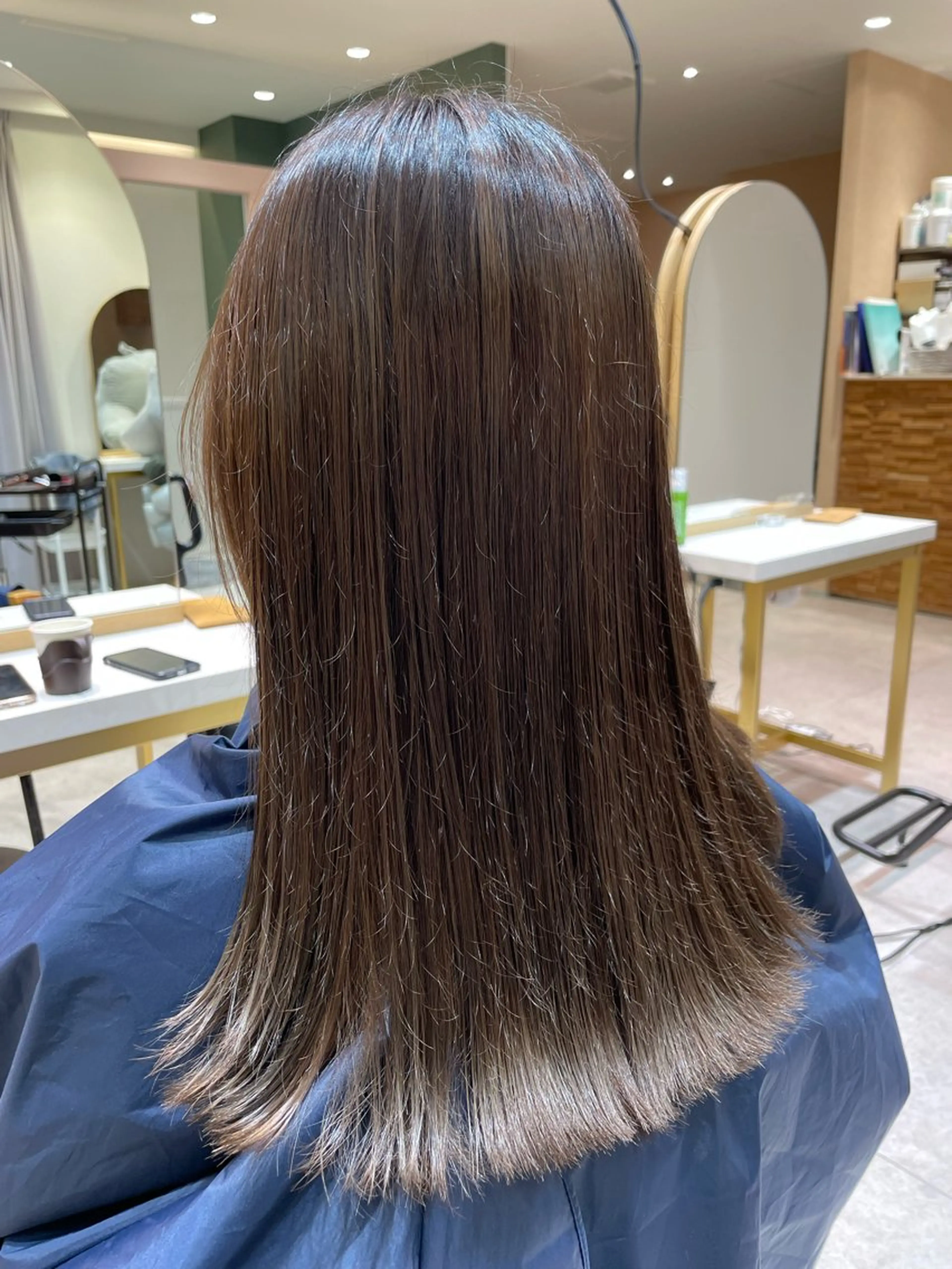 ミディアム カラー グレージュ 髪質改善 BlancHairのヘアスタイル