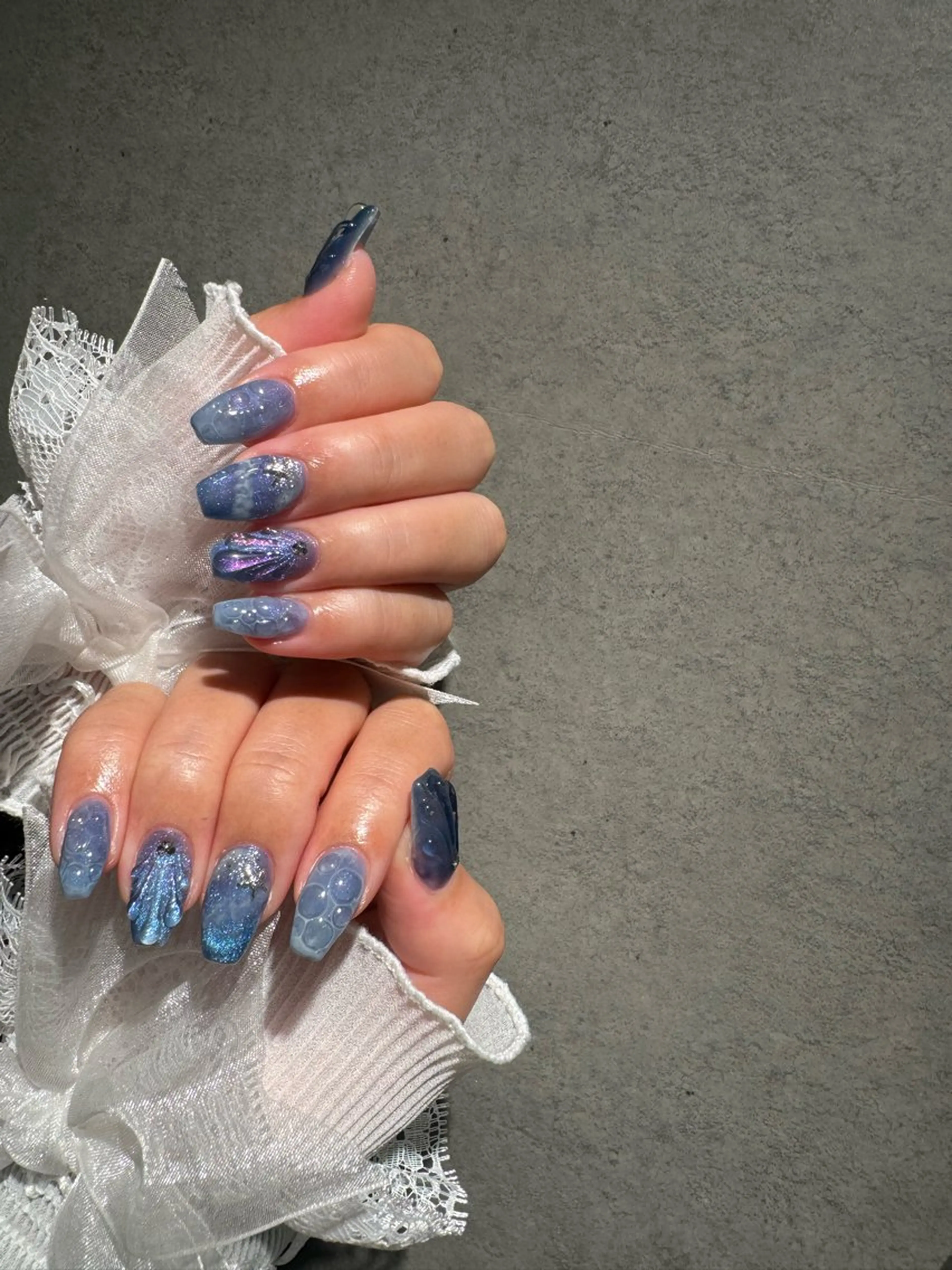 ネイル I-nailロング /ワンホン/キラキラのネイルデザイン