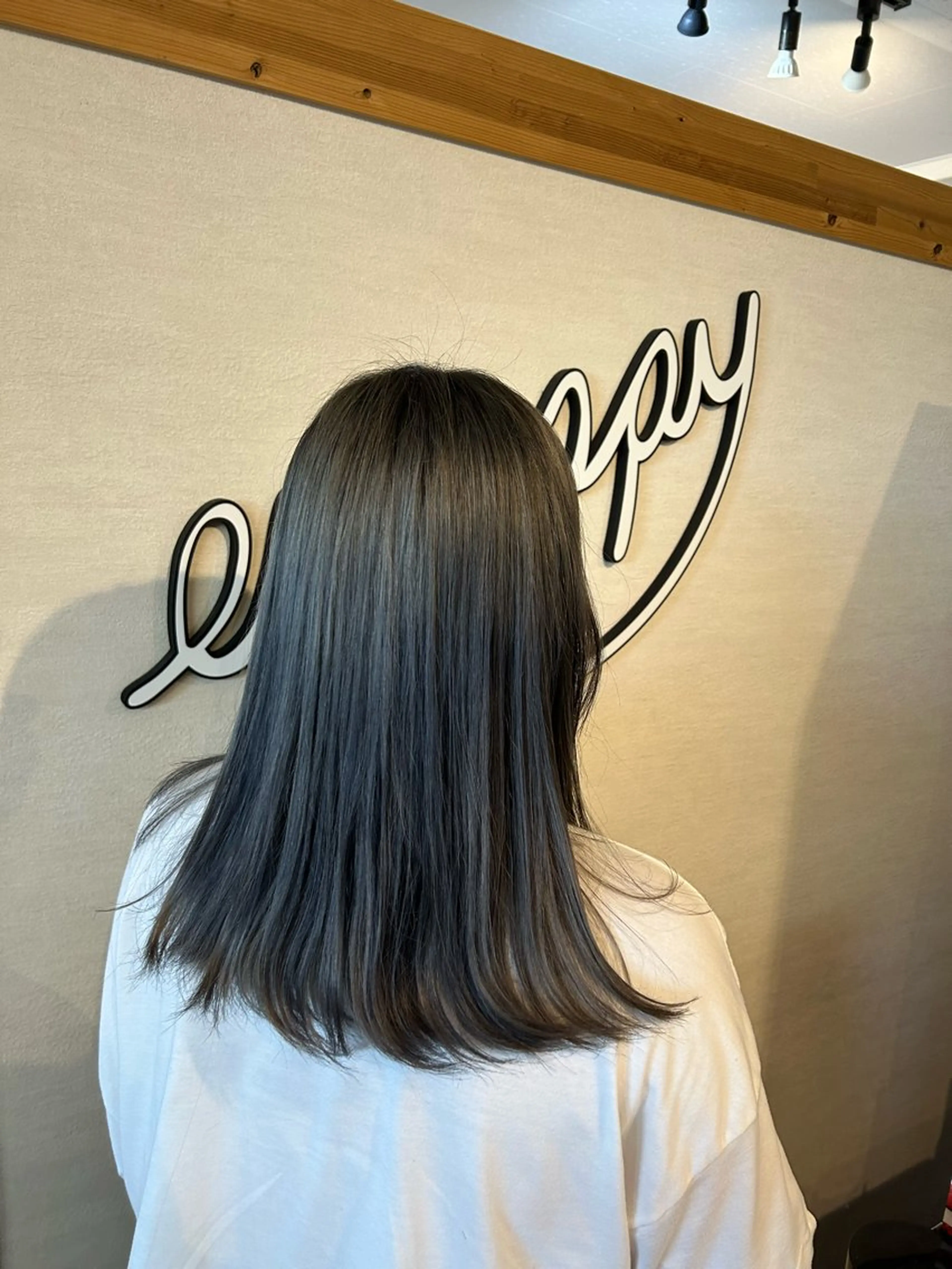セミロング カラー 井上 龍詞のヘアスタイル