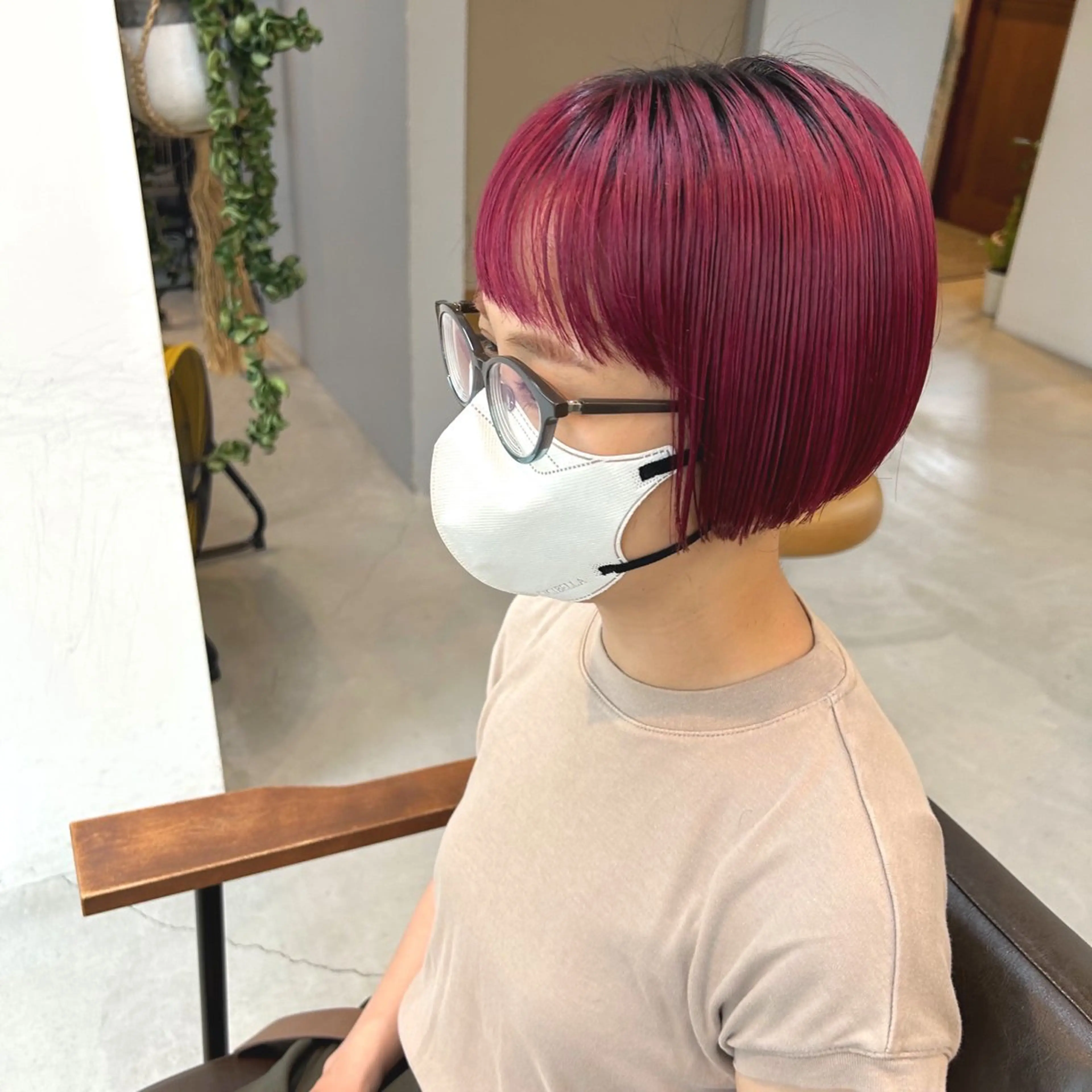 ショート ヘアカラー 綿貫 美雪のヘアスタイル