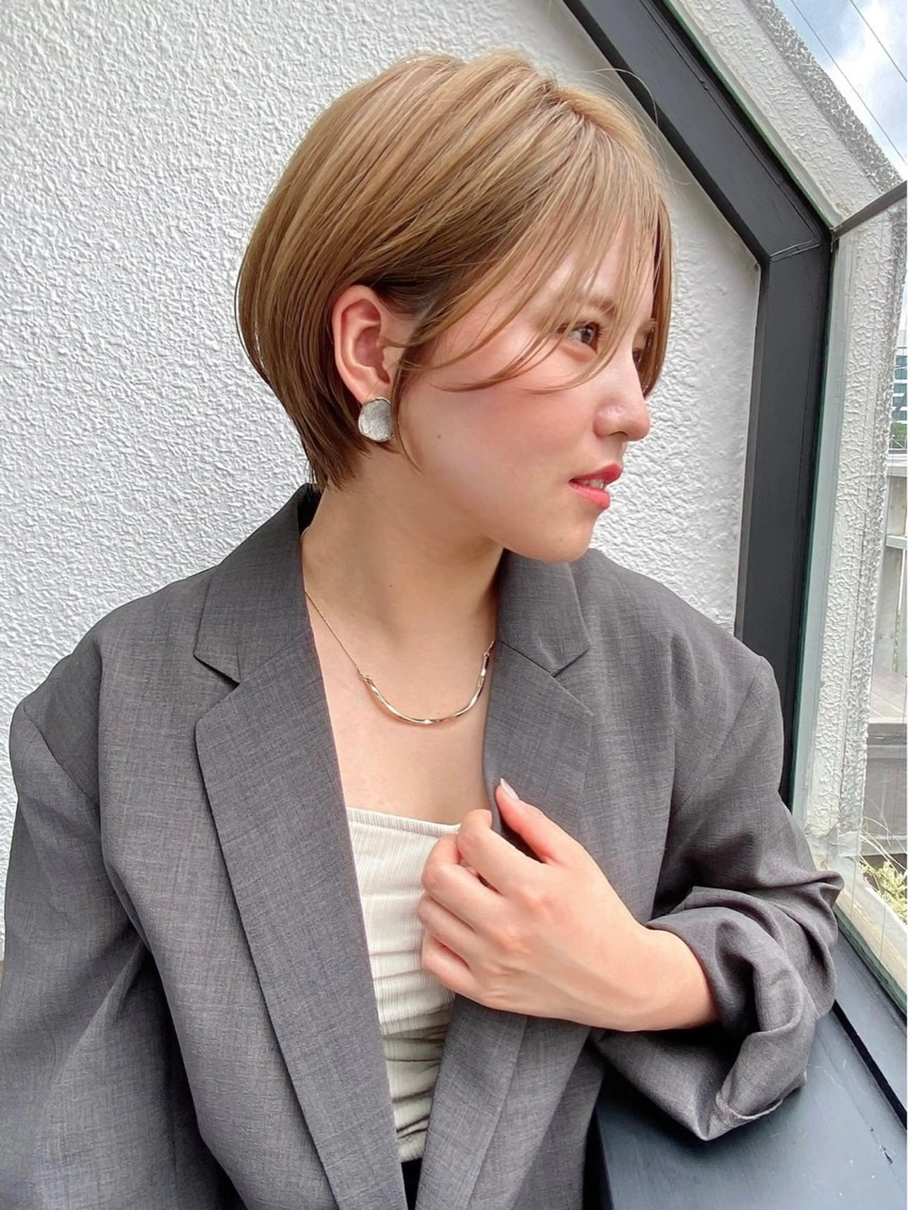 ショート カラー カット ヘアカラー トリートメント 🦋透明感カラー🦋 なつやのヘアスタイル