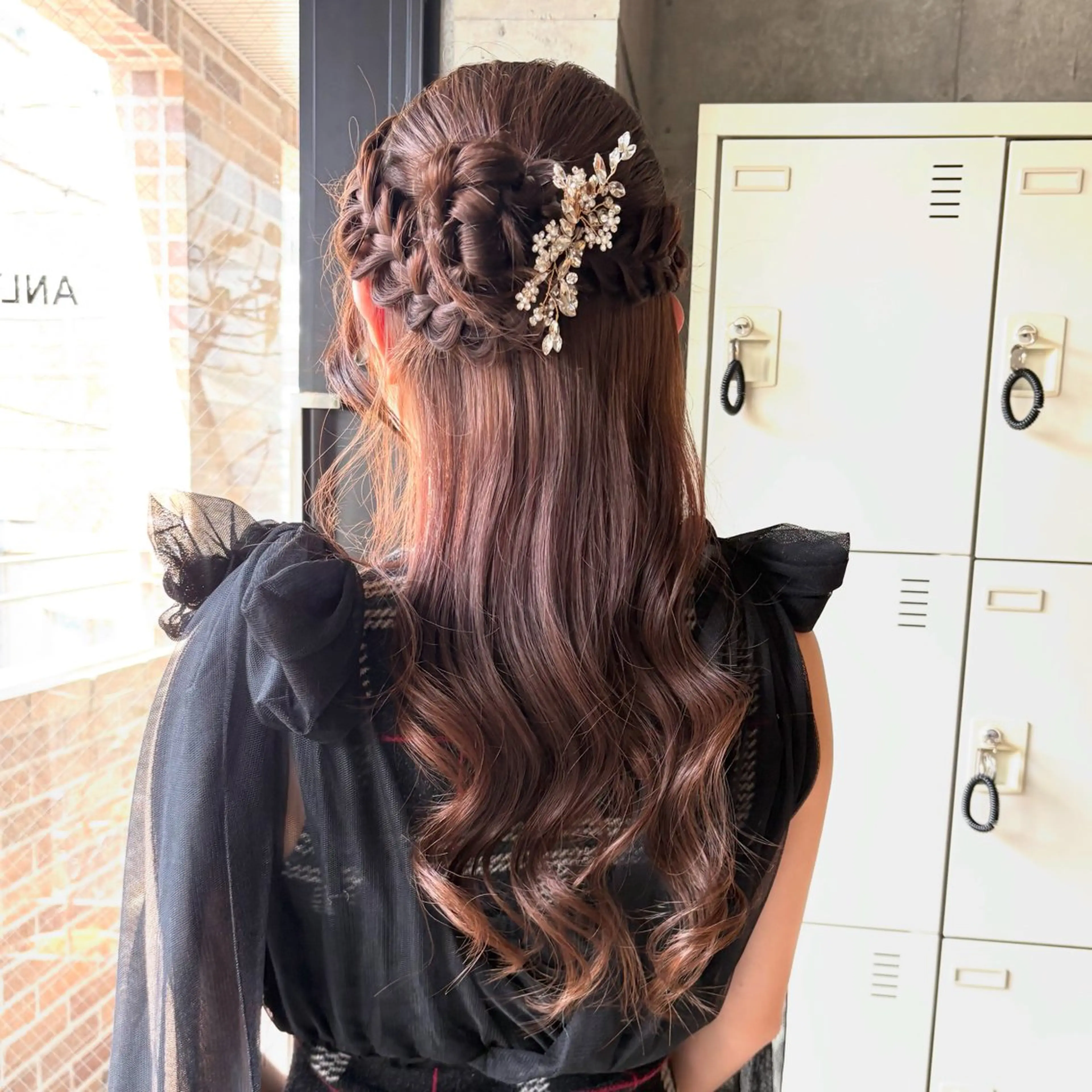 セミロング ヘアアレンジ ヘアセット うる艶/透明感カラー 🐇🤍もものヘアスタイル