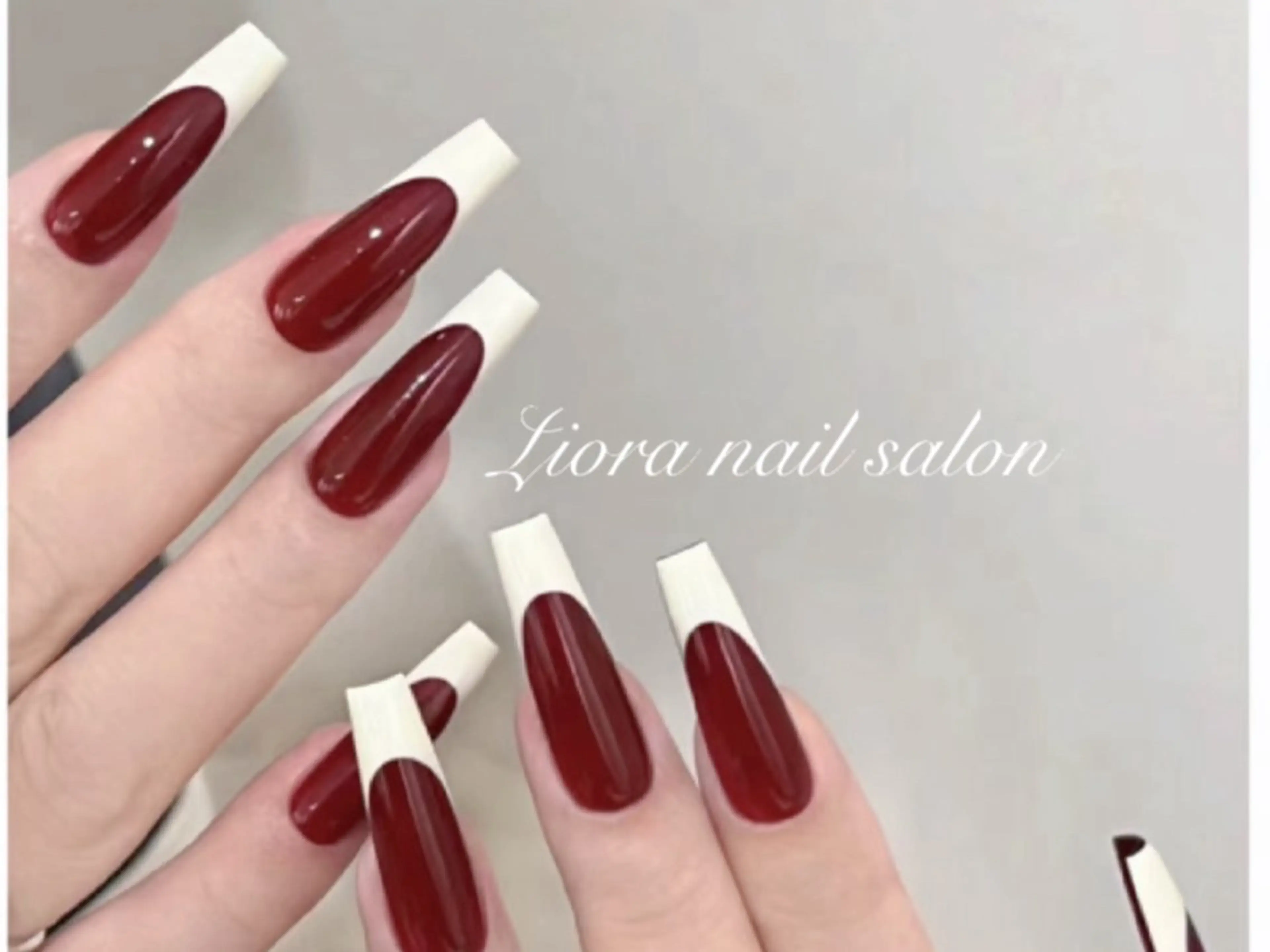 ネイル フレンチネイル ジェルネイル ガーリー グラデーション キラキラネイル ハンドネイル Liora nail スカルプ専門店のネイルデザイン