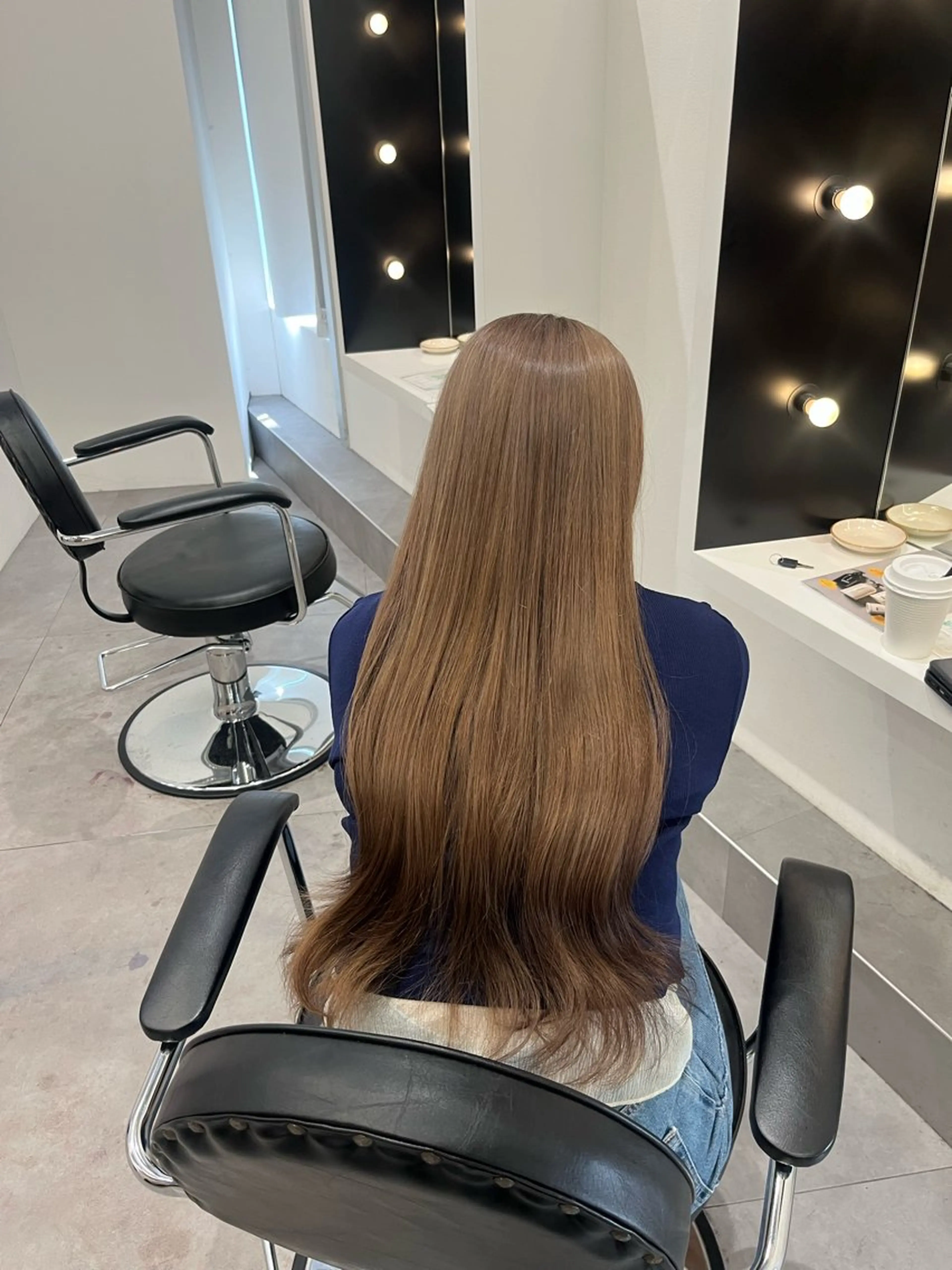 ロング カラー HONOKA/ ハイトーン艶カラーのヘアスタイル