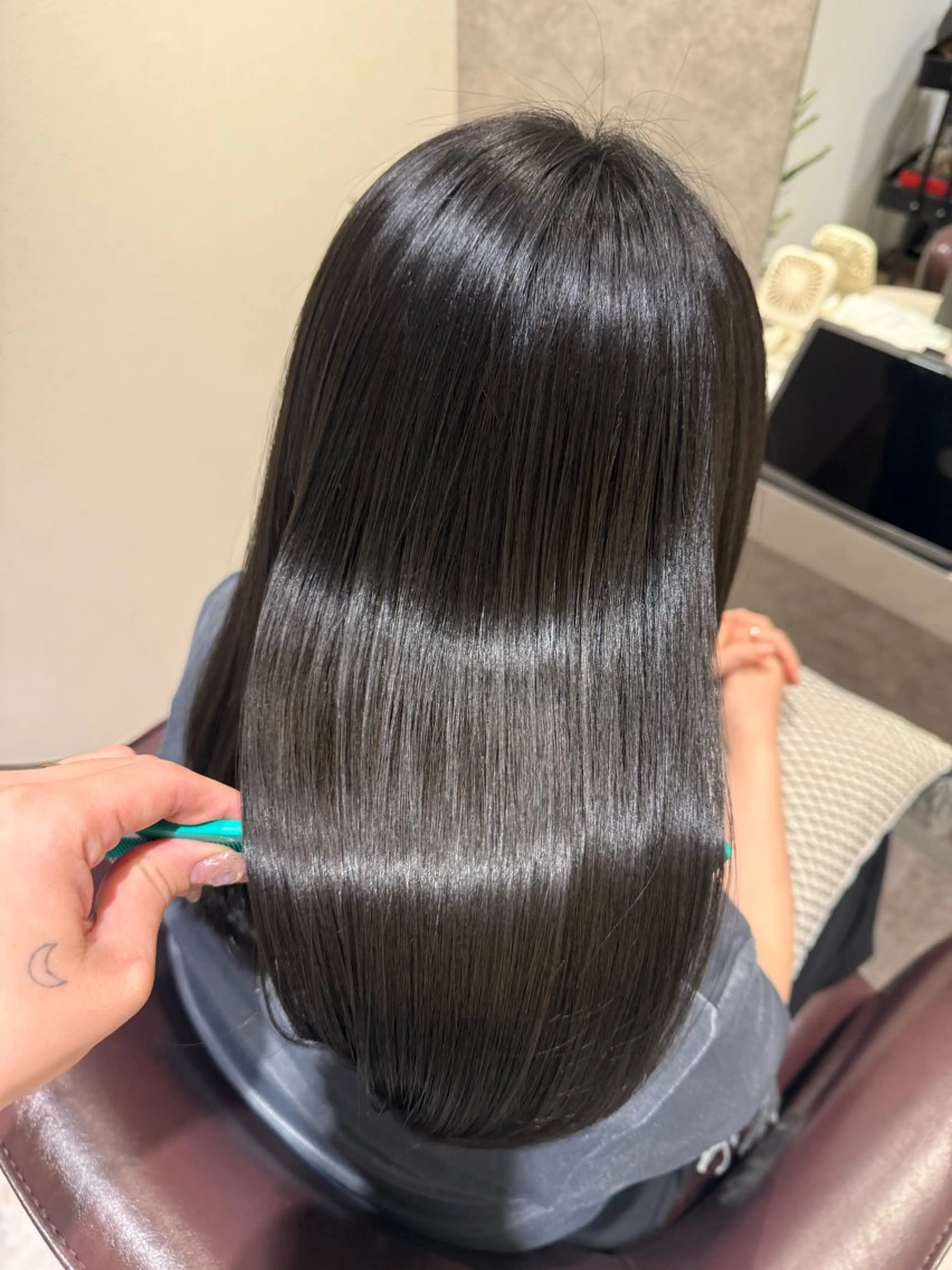 ロング カット ヘアカラー トリートメント 新宿🫧髪質改善🫧 艶カラー🫧個室のヘアスタイル