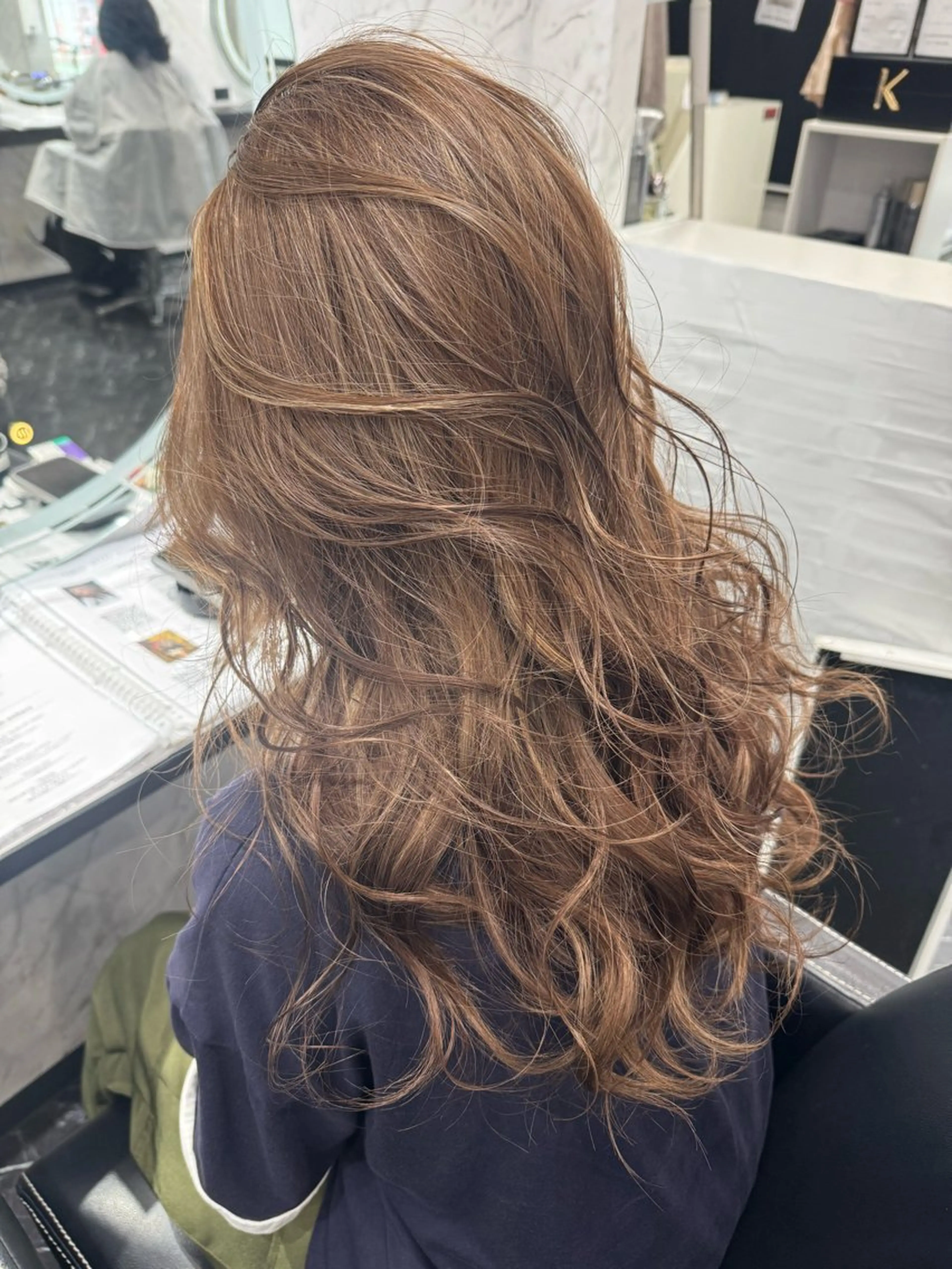 ロング LOHAS Kanaのヘアスタイル