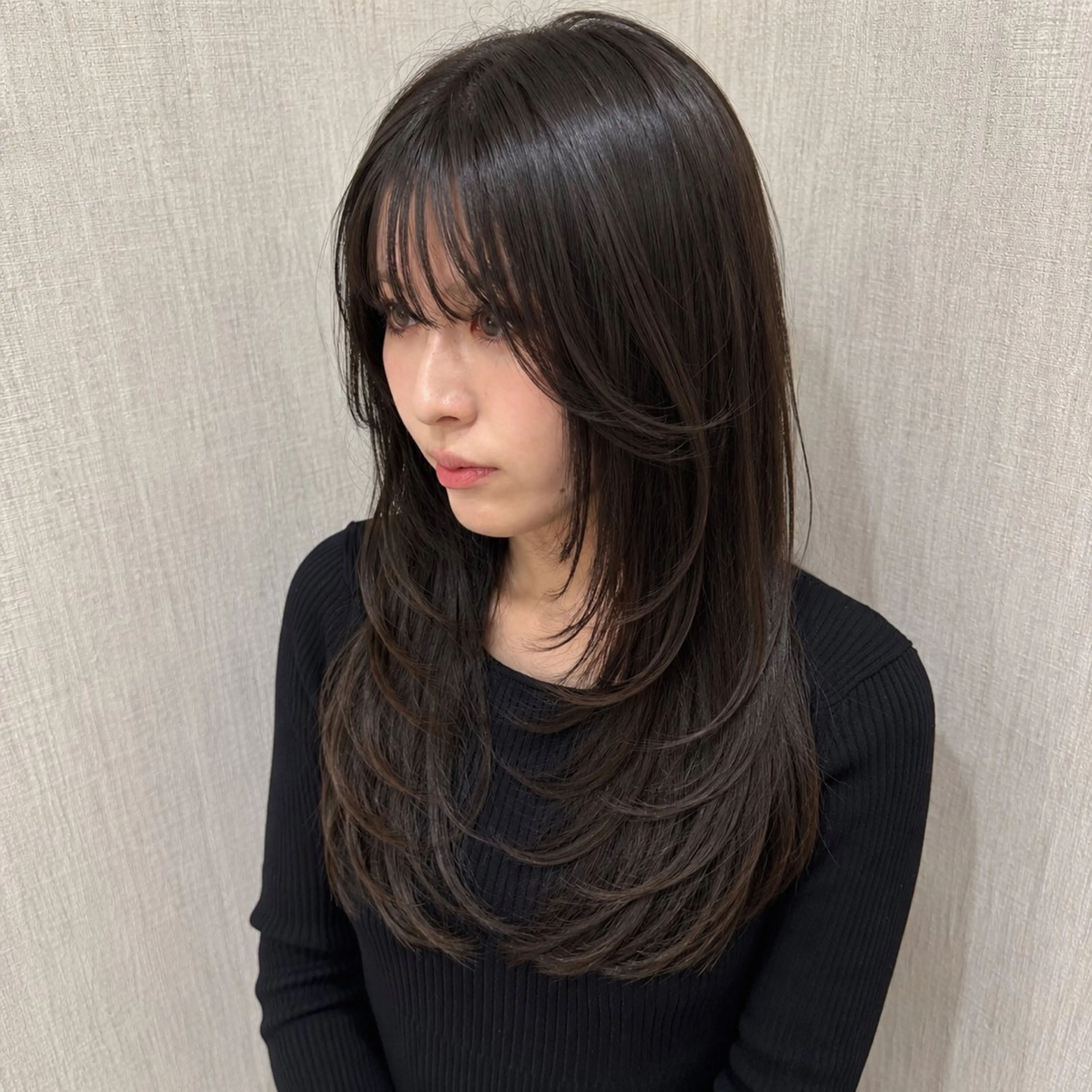ロング くびれヘア 韓国風ヘア レイヤーカット ロング 小顔カット カット ヘアカラー トリートメント 店長✨レイヤー✖️ 髪質改善✖️韓国ヘアのヘアスタイル