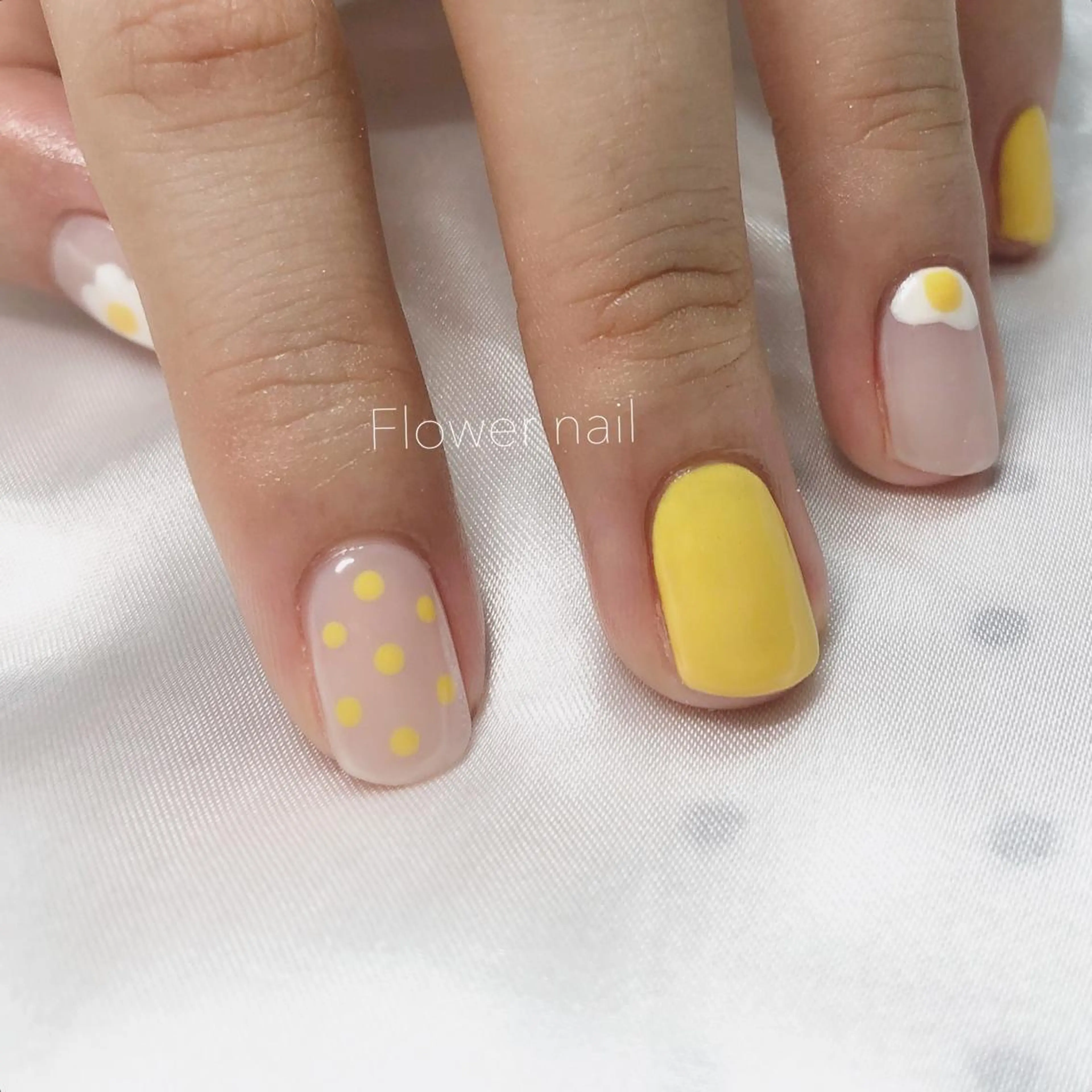 ネイル Flower nailのネイルデザイン