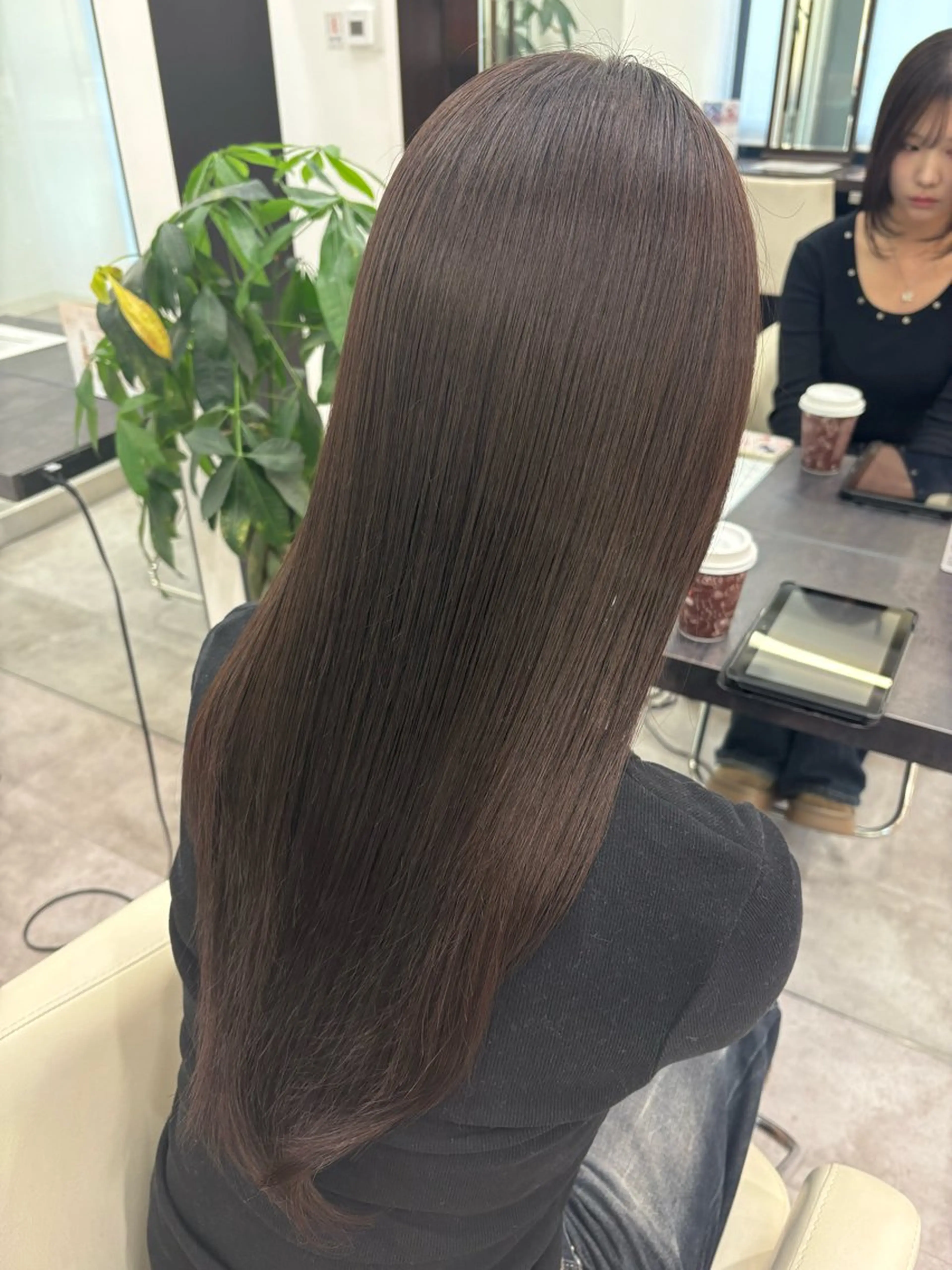 ロング カラー ベージュカラー ブリーチ ケアブリーチ 透明感カラー デザインカラー ヘアカラー トリートメント ヘッドスパ 渋谷髪質改善/縮毛 矯正/かすが🪽🫧のヘアスタイル