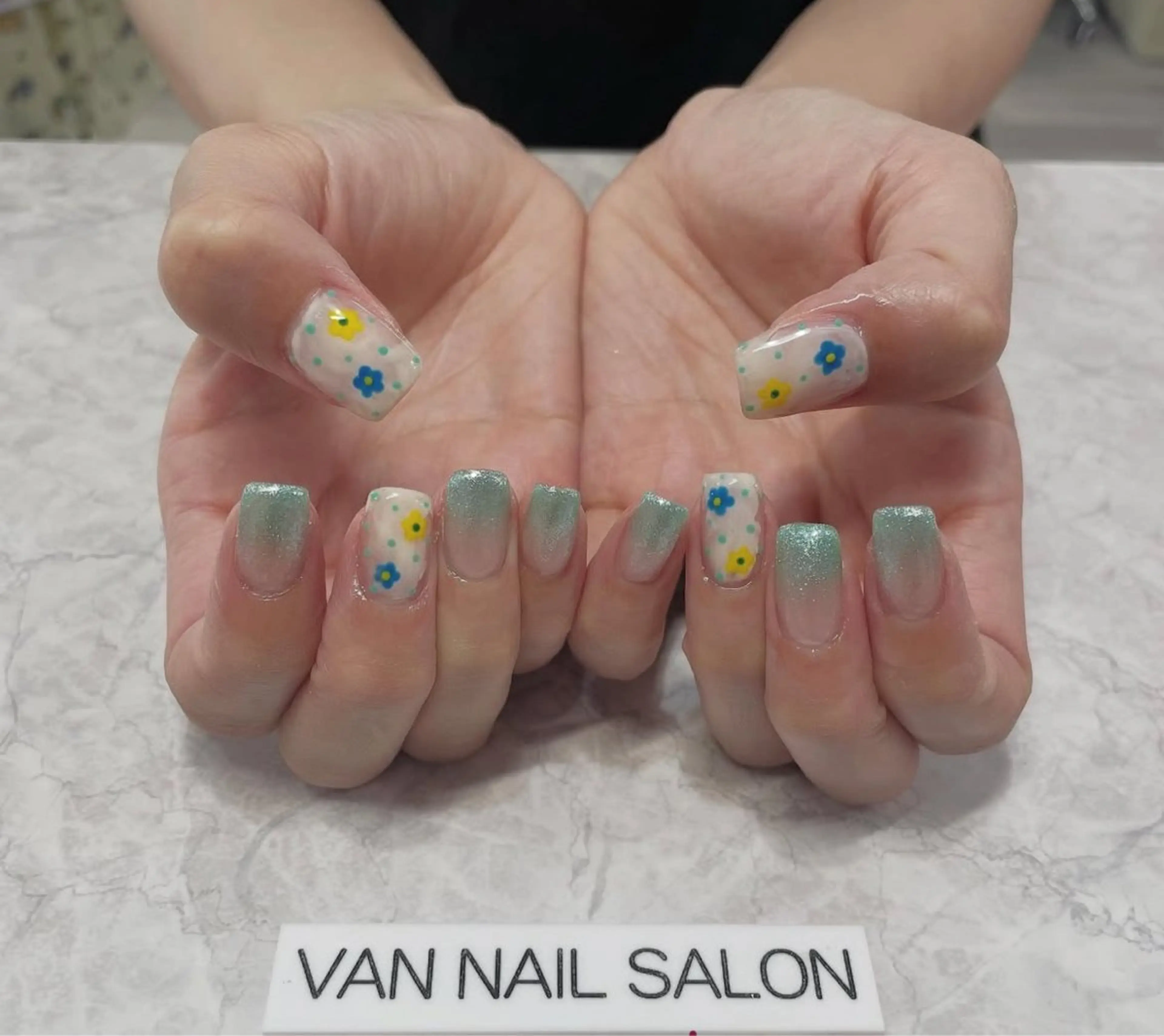 ネイル Van Nail Salonのネイルデザイン