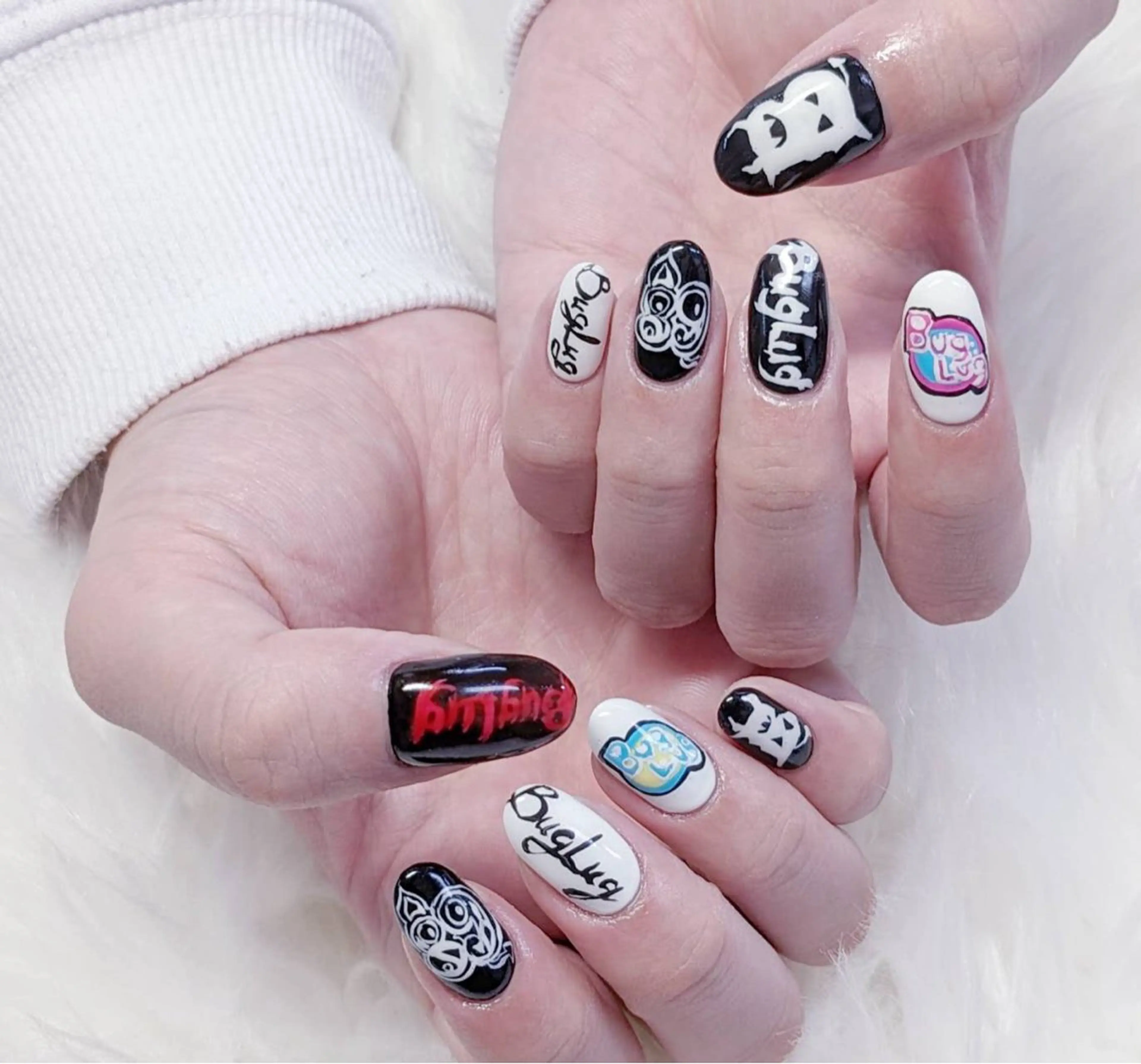 ネイル ハンドネイル MoonNail ユリ🌸のネイルデザイン