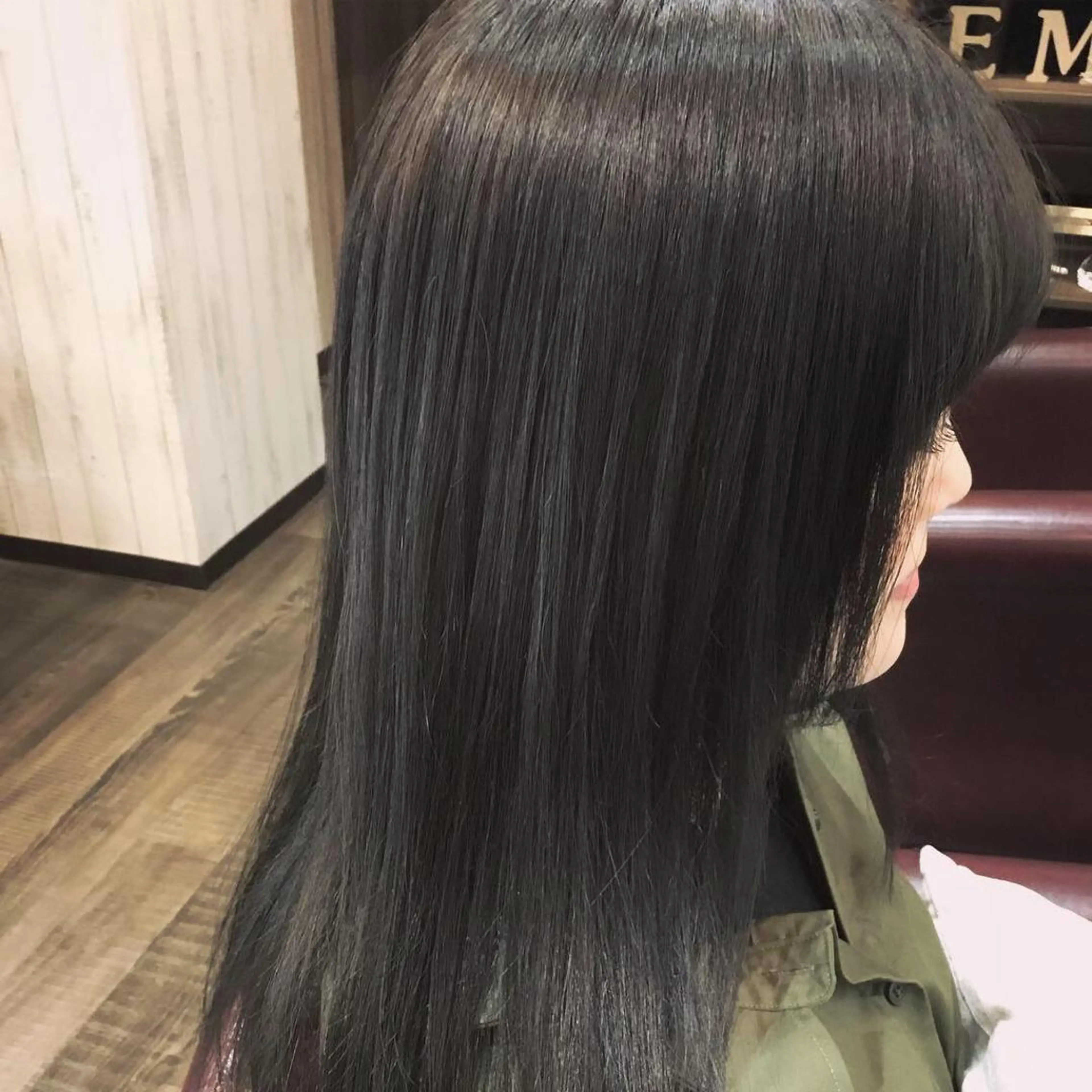 ロング カラー 金崎 新吾のヘアスタイル