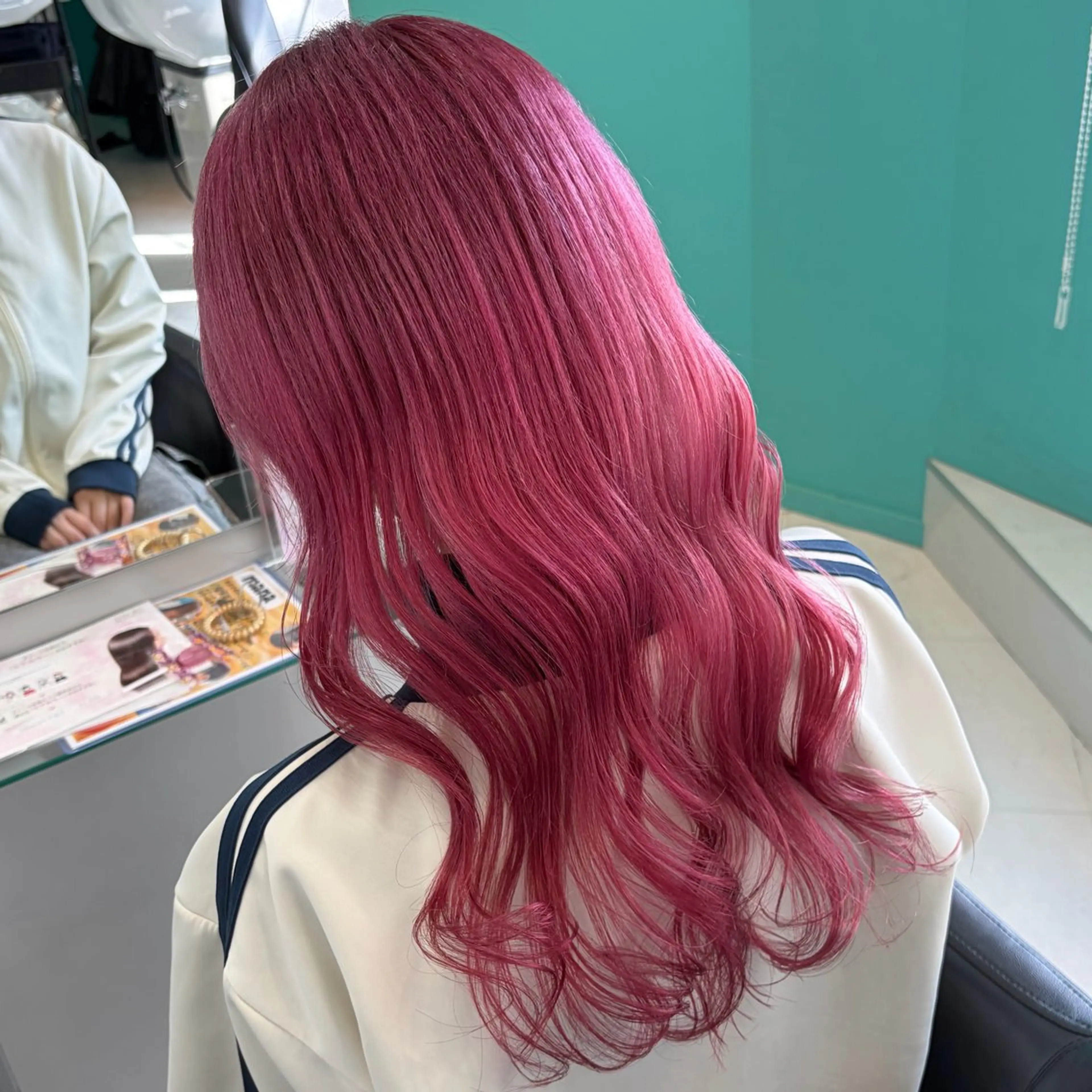 セミロング カラー カシス ピンクカラー カット ヘアカラー トリートメント デザインカラー/ ボブ/Natsukiのヘアスタイル