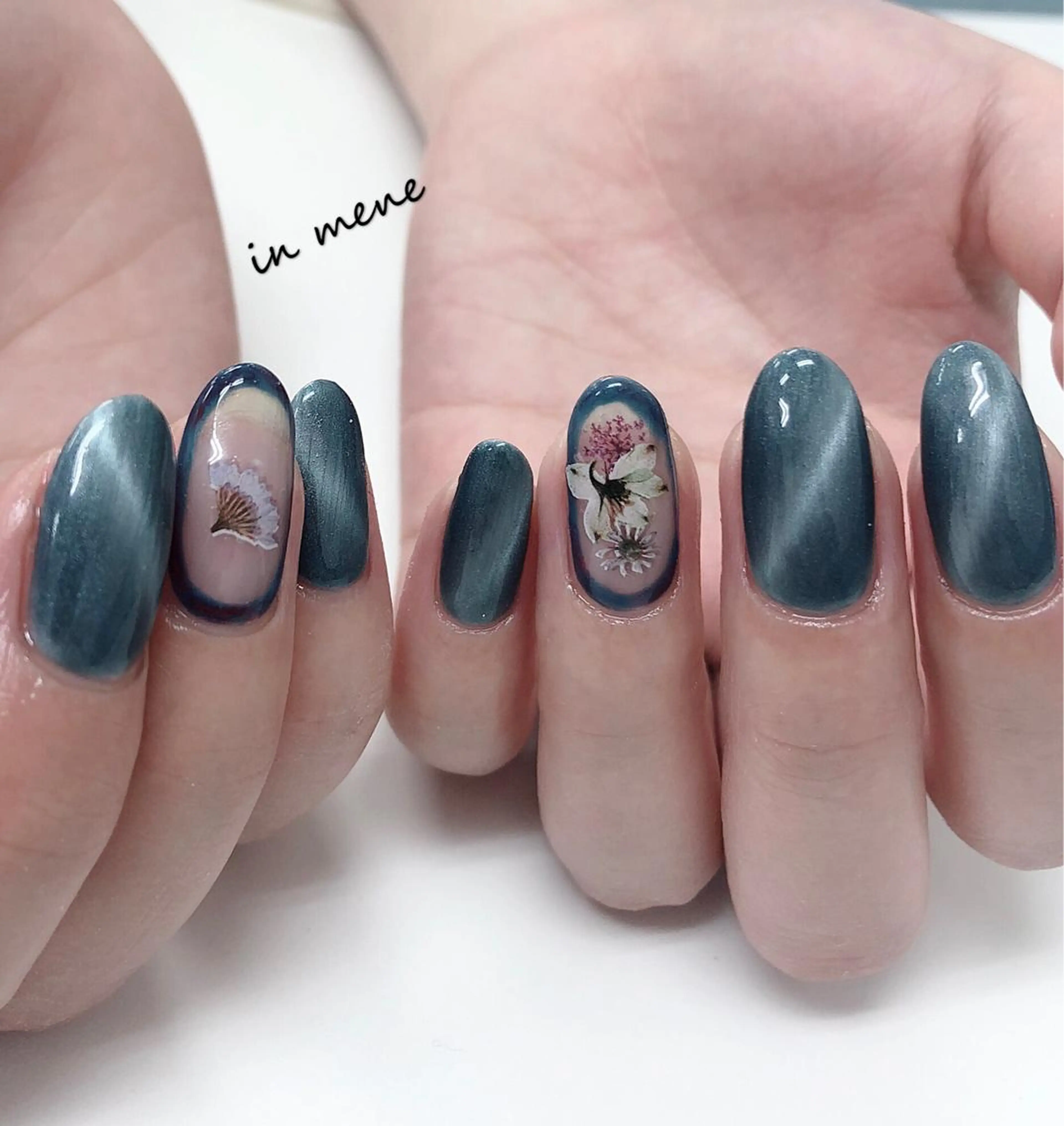 ネイル ハンドネイル IN MENE所属・IN MENEのネイルデザイン