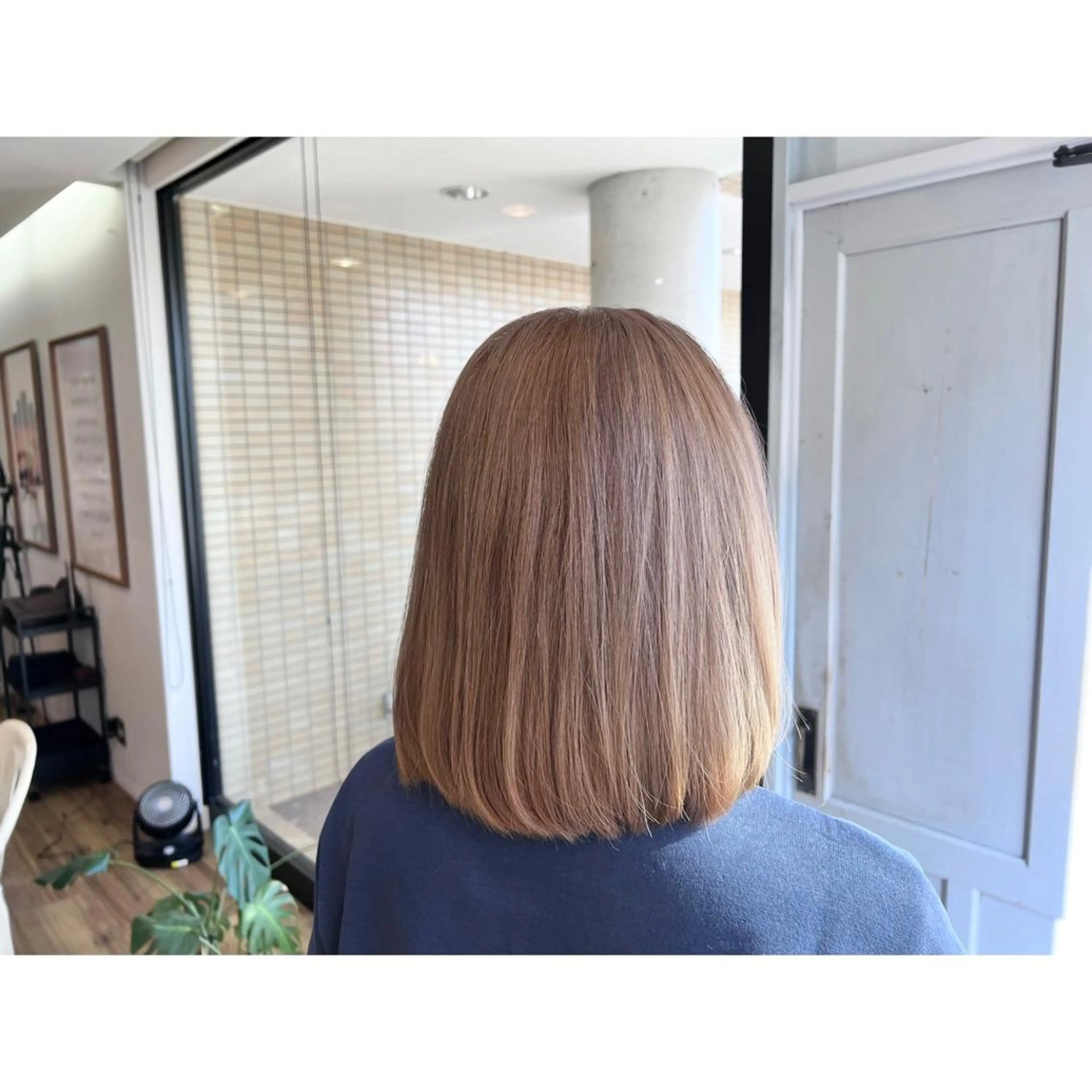 セミロング カラー ベージュカラー ヘアカラー トリートメント ツキダテ ユイのヘアスタイル
