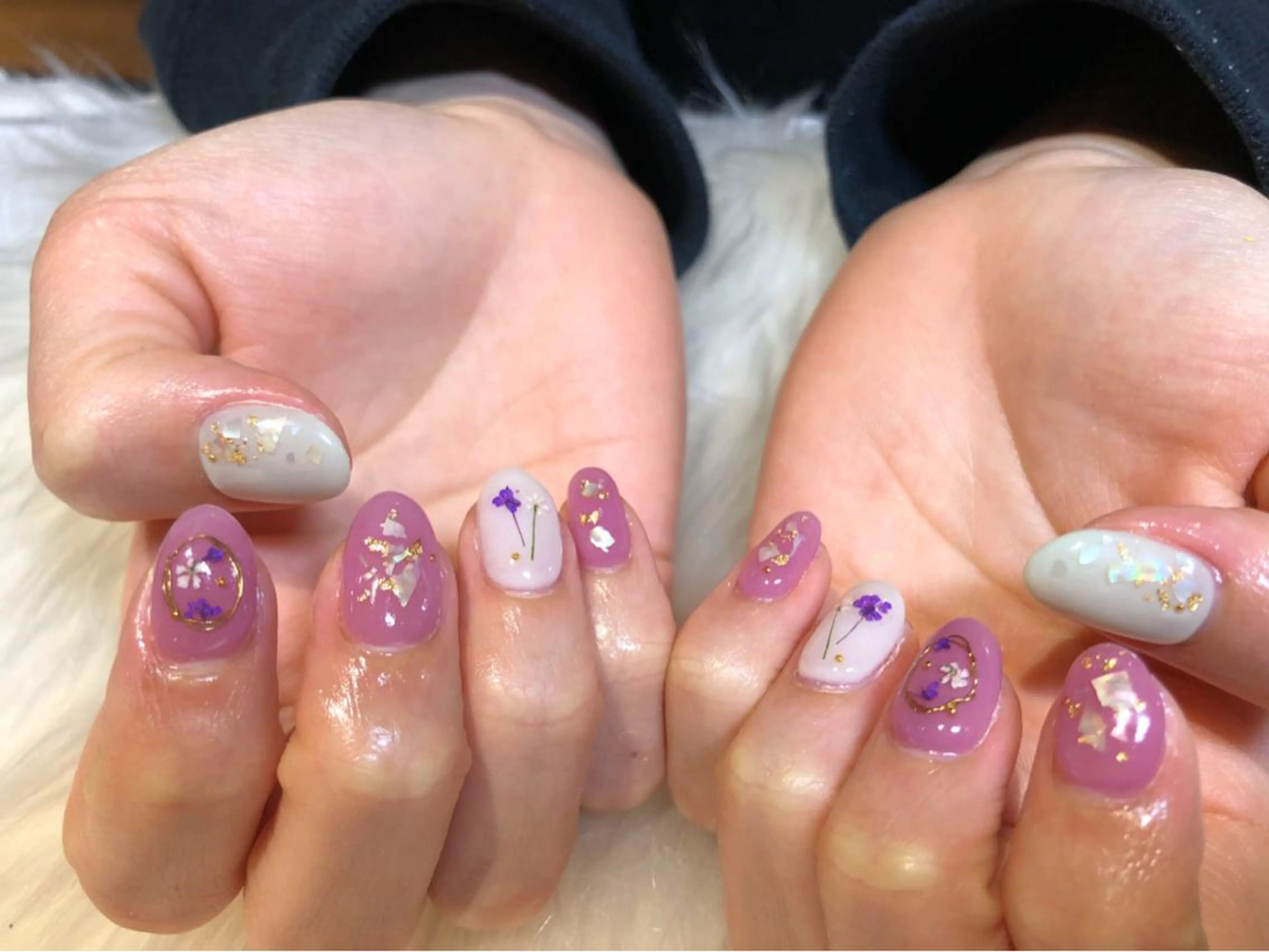 ネイル Li'leaNail AINAのネイルデザイン