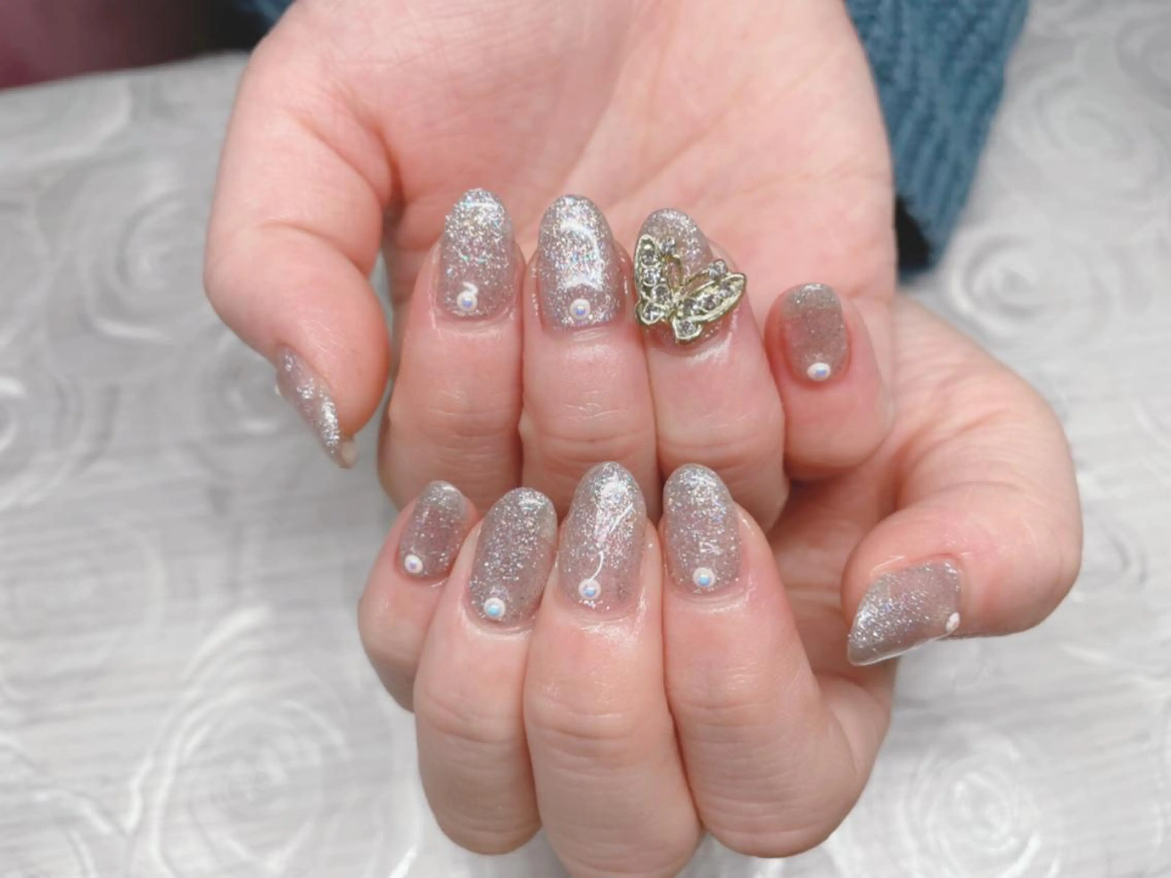 カラー 芦辺 香奈のネイルデザイン