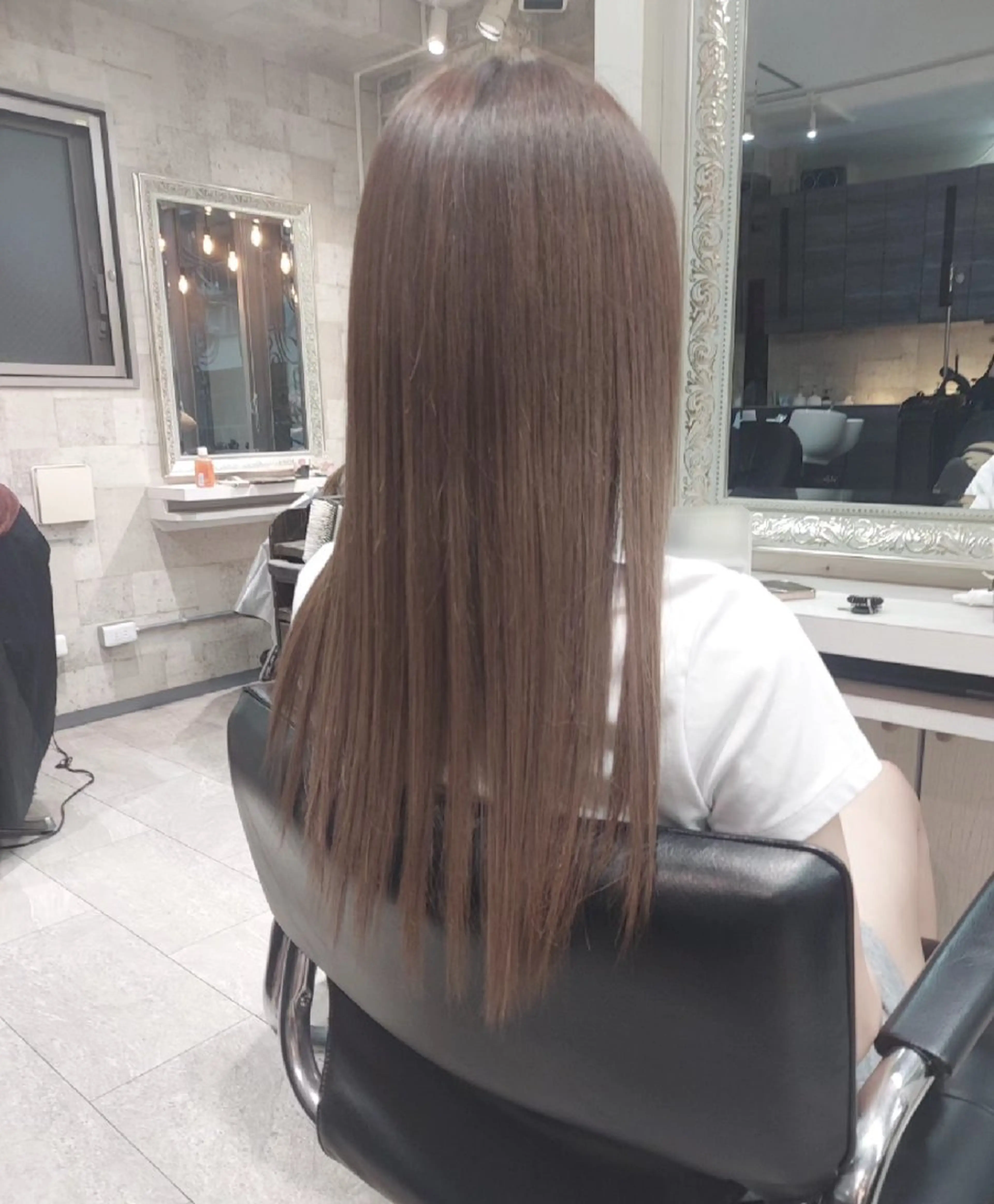 ロング カラー グレージュ 髪質改善 カット ヘアカラー トリートメント ヘアセット ブリーチ・ハイトーン 特化🎉内山のヘアスタイル