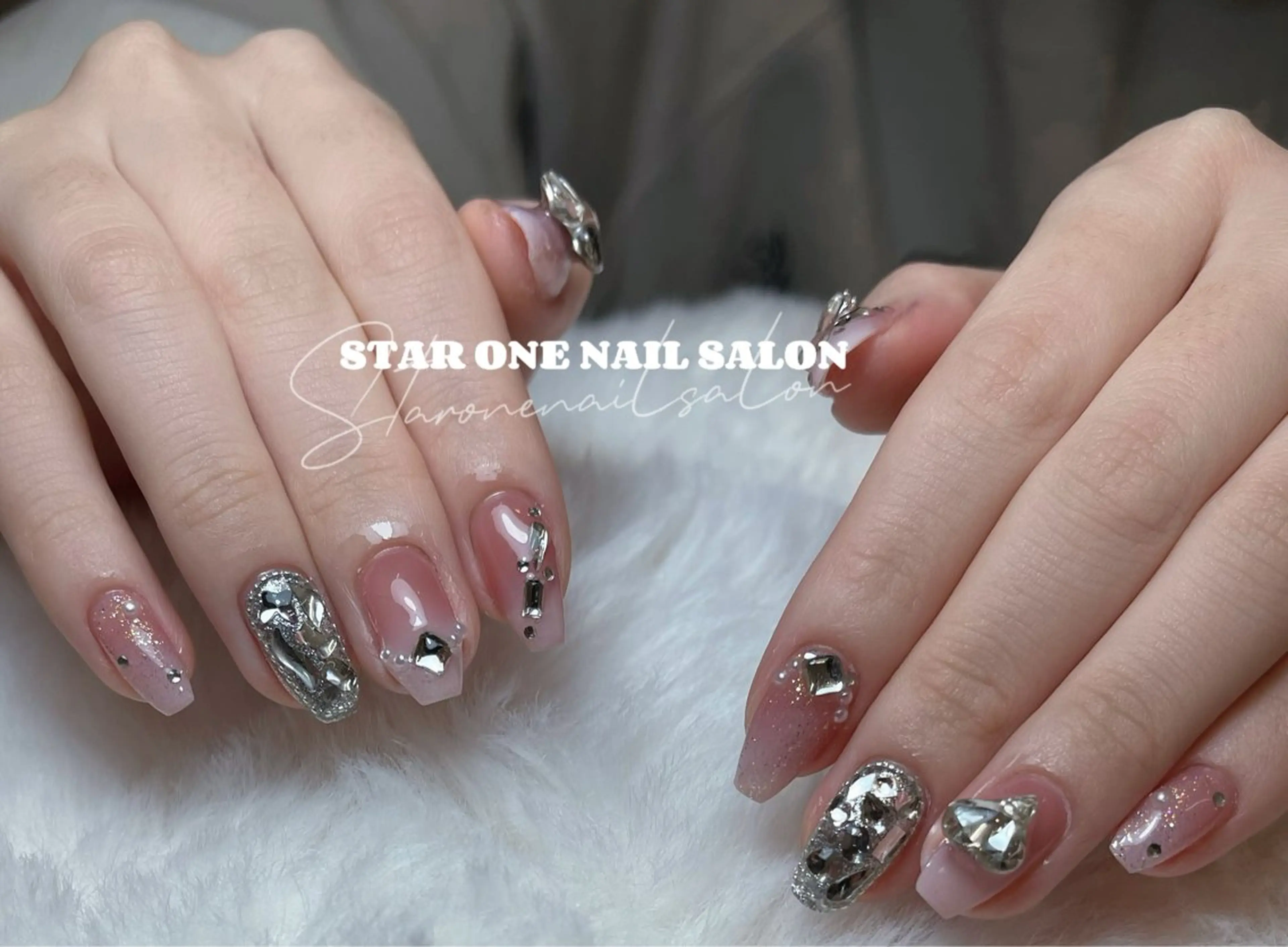 ネイル オーロラネイル チークネイル クリアネイル キラキラネイル 韓国ネイル ハンドネイル 星 あみのネイルデザイン