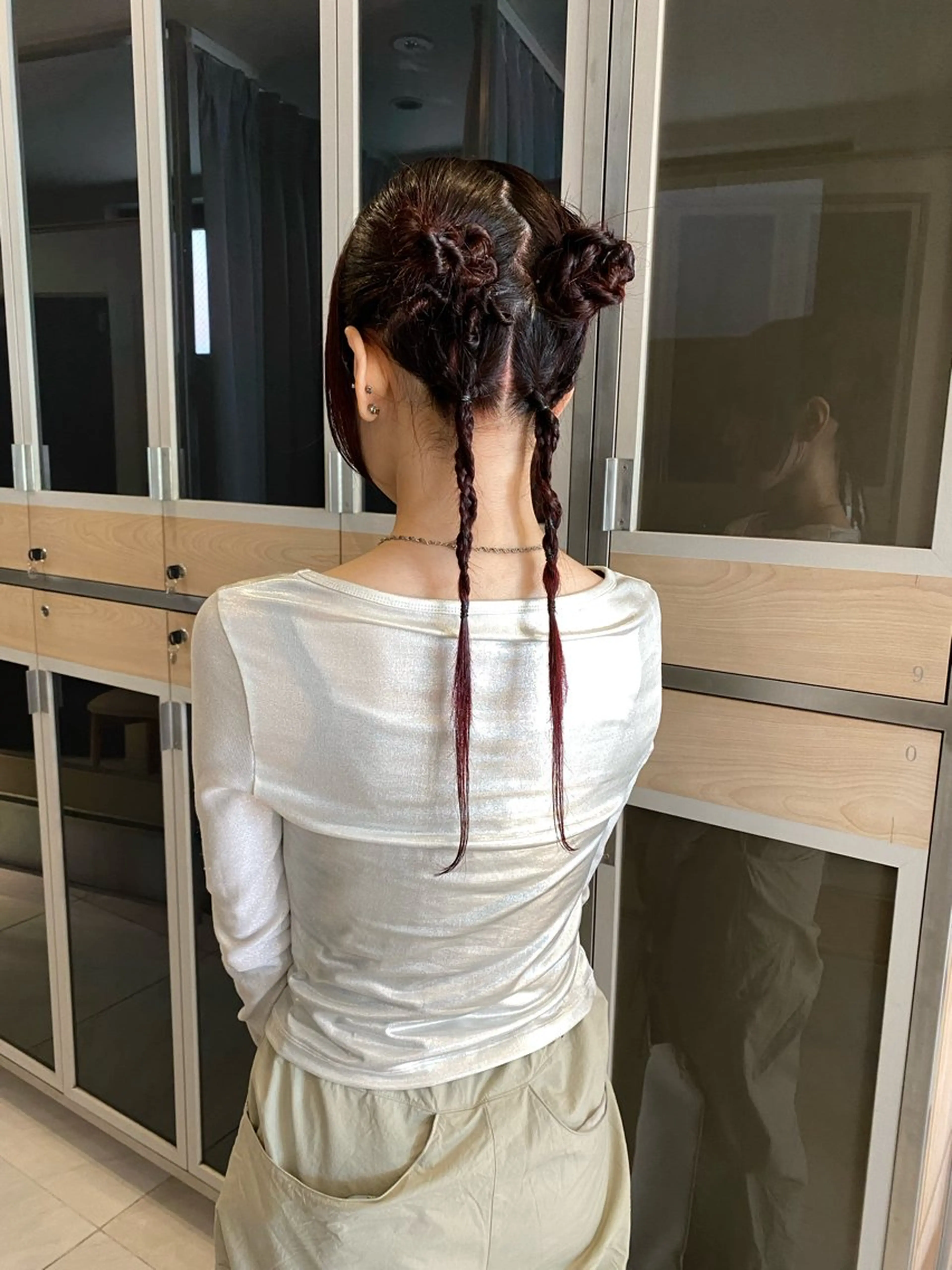 ロング カラー ヘアアレンジ カット ヘアカラー トリートメント ヘッドスパ ヘアセット 艶髪/ダークトーン 🩶丸山日向のヘアスタイル