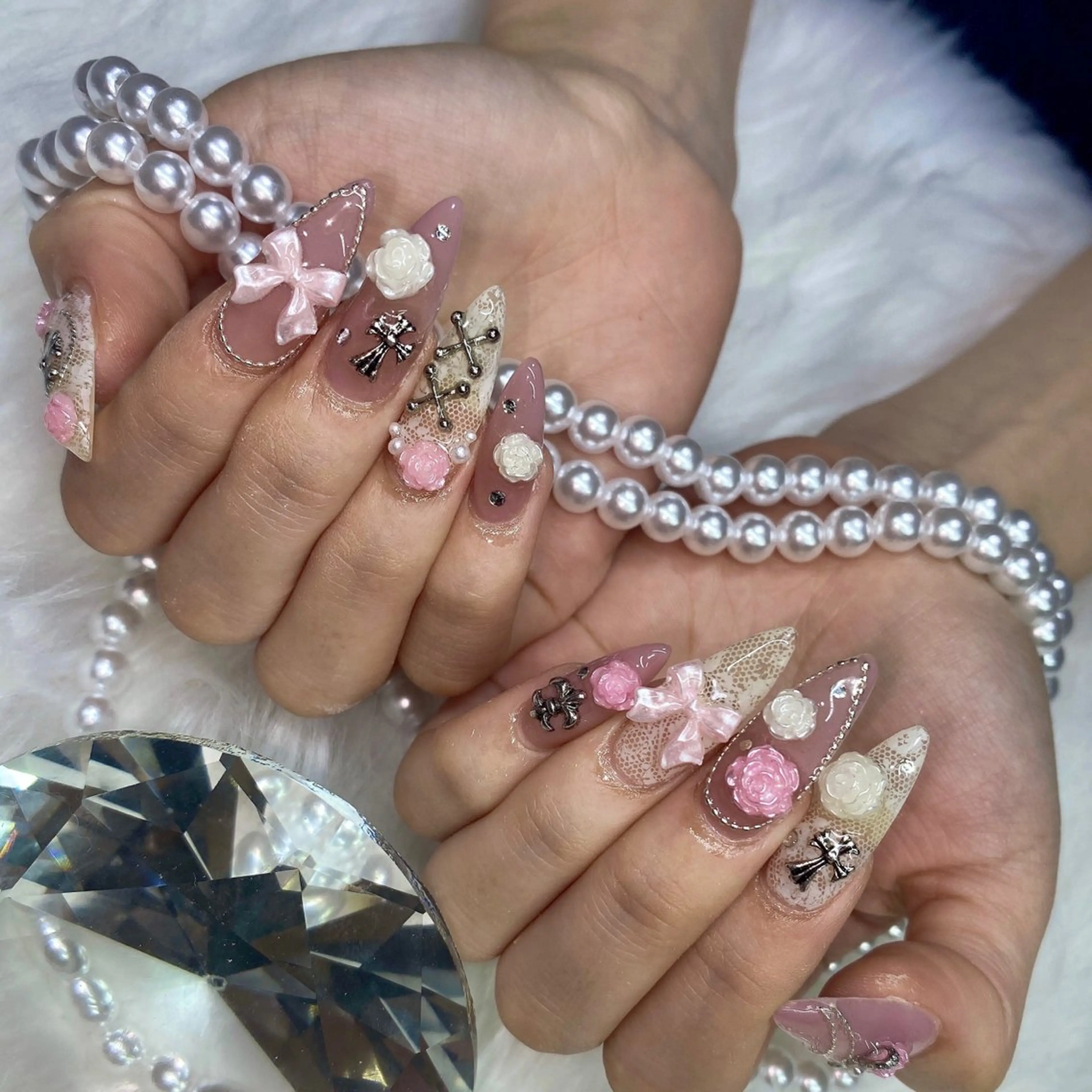 ネイル ハンドネイル ayaka ギャルネイル🎀のネイルデザイン