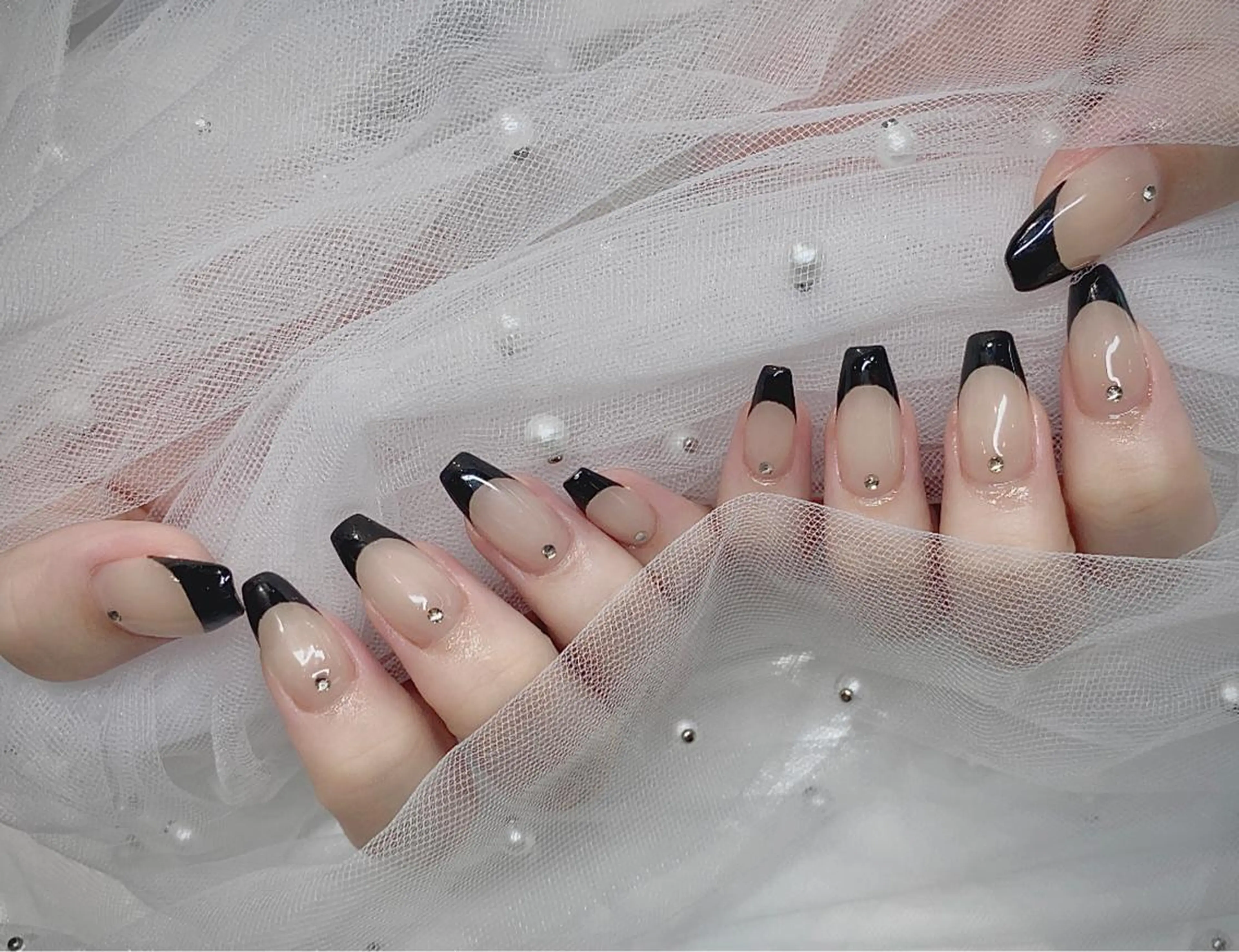 ネイル I-nailロング /ワンホン/キラキラのネイルデザイン