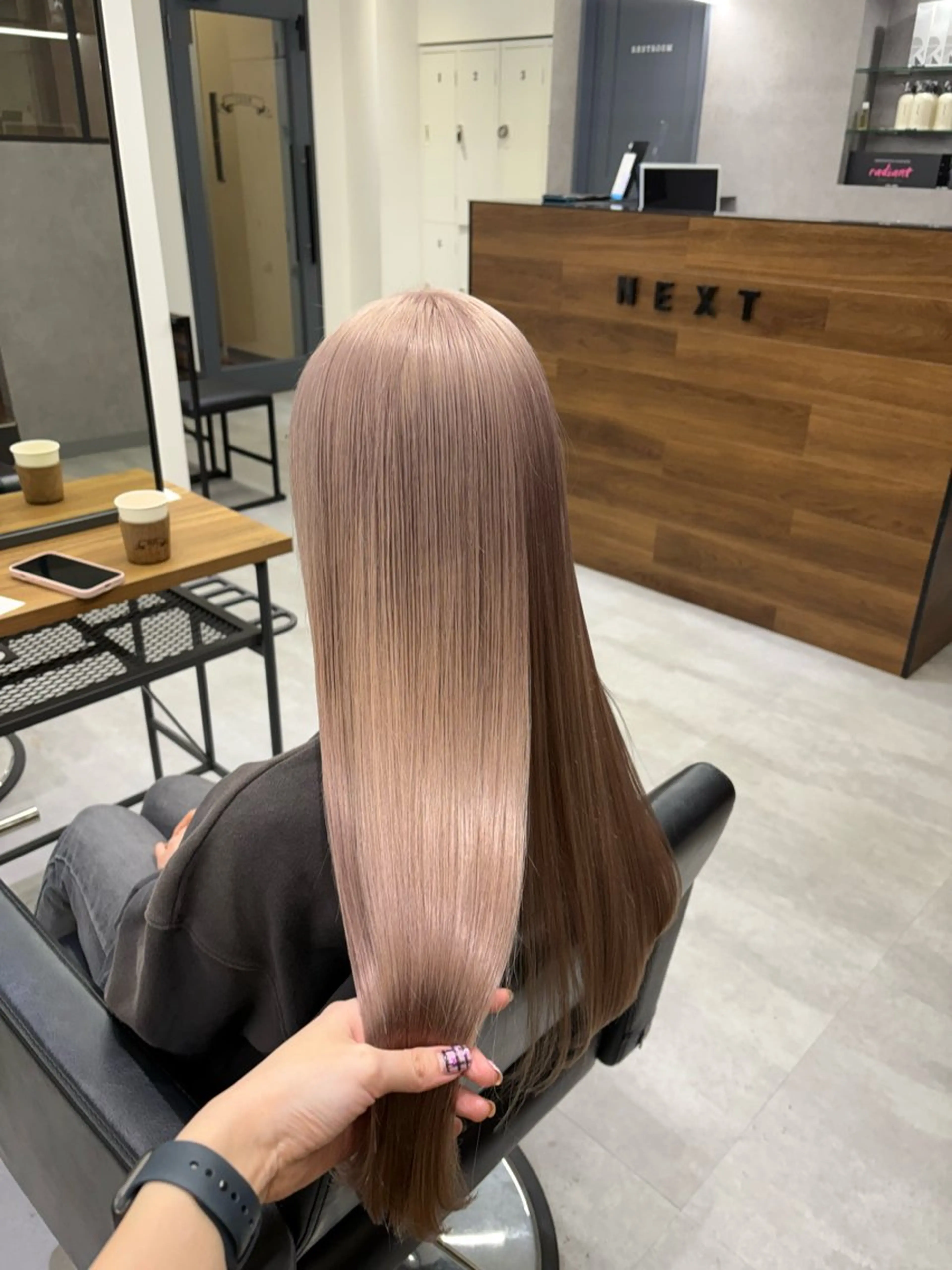 ロング ヘアカラー ENA💗NEXT /ハイトーンエクステのヘアスタイル