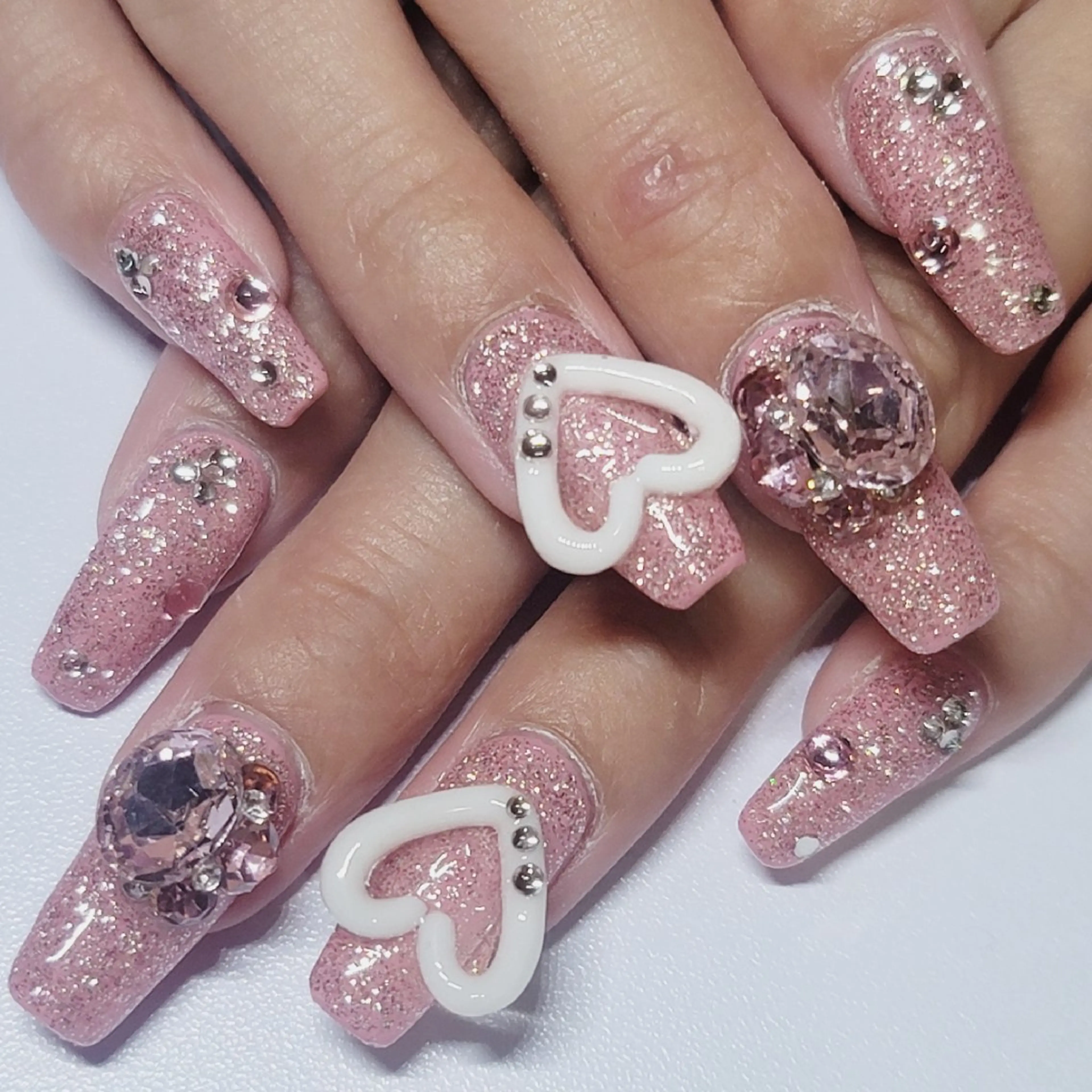 ネイル アートネイル ハート ラメ(グリッター) ワンカラーネイル ピンク ハンドネイル よしだ ひろきのネイルデザイン