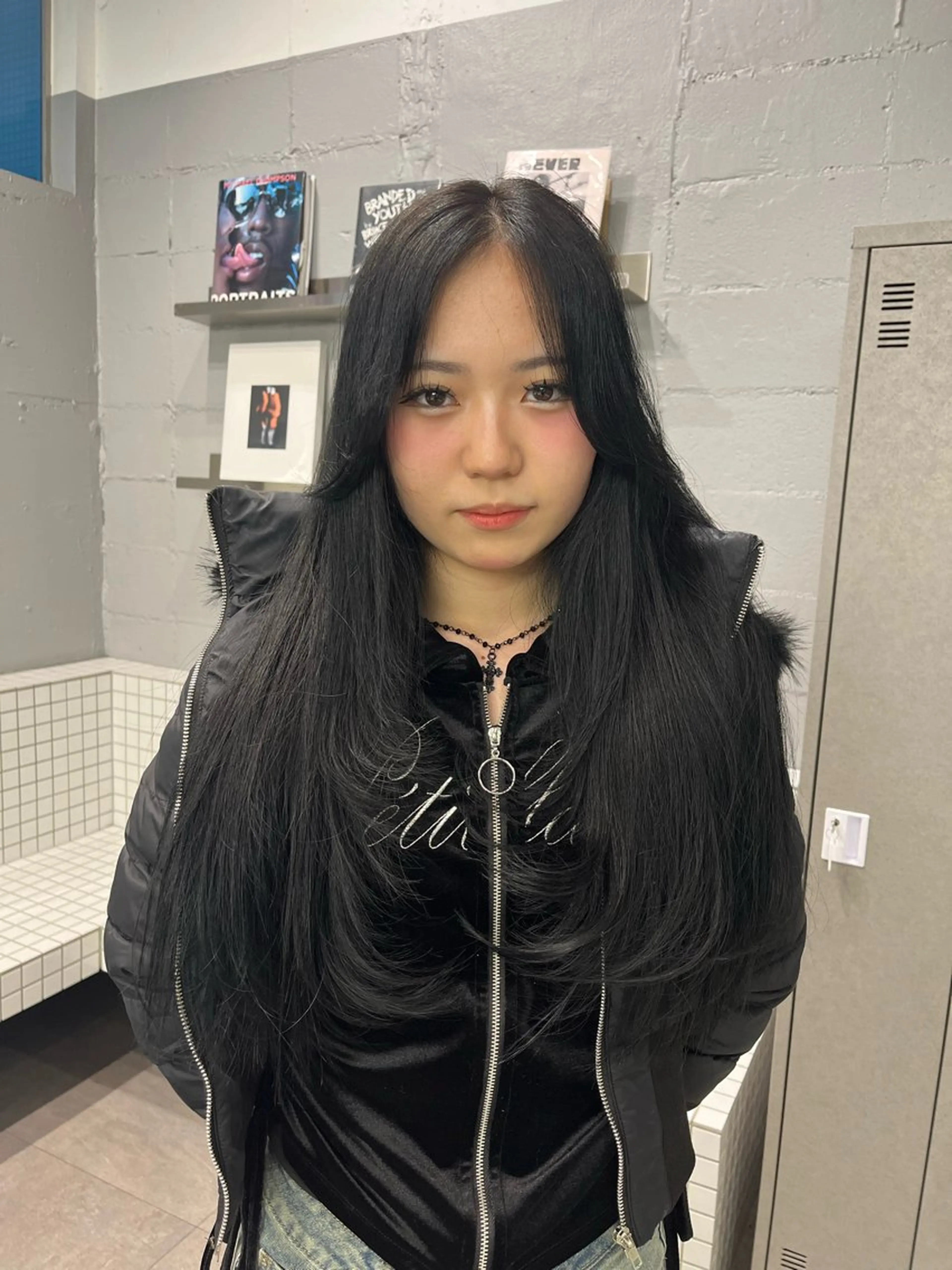 ロング カット ヘアカラー トリートメント 🦋女子ウケメンズ パーマYUI🦋のヘアスタイル