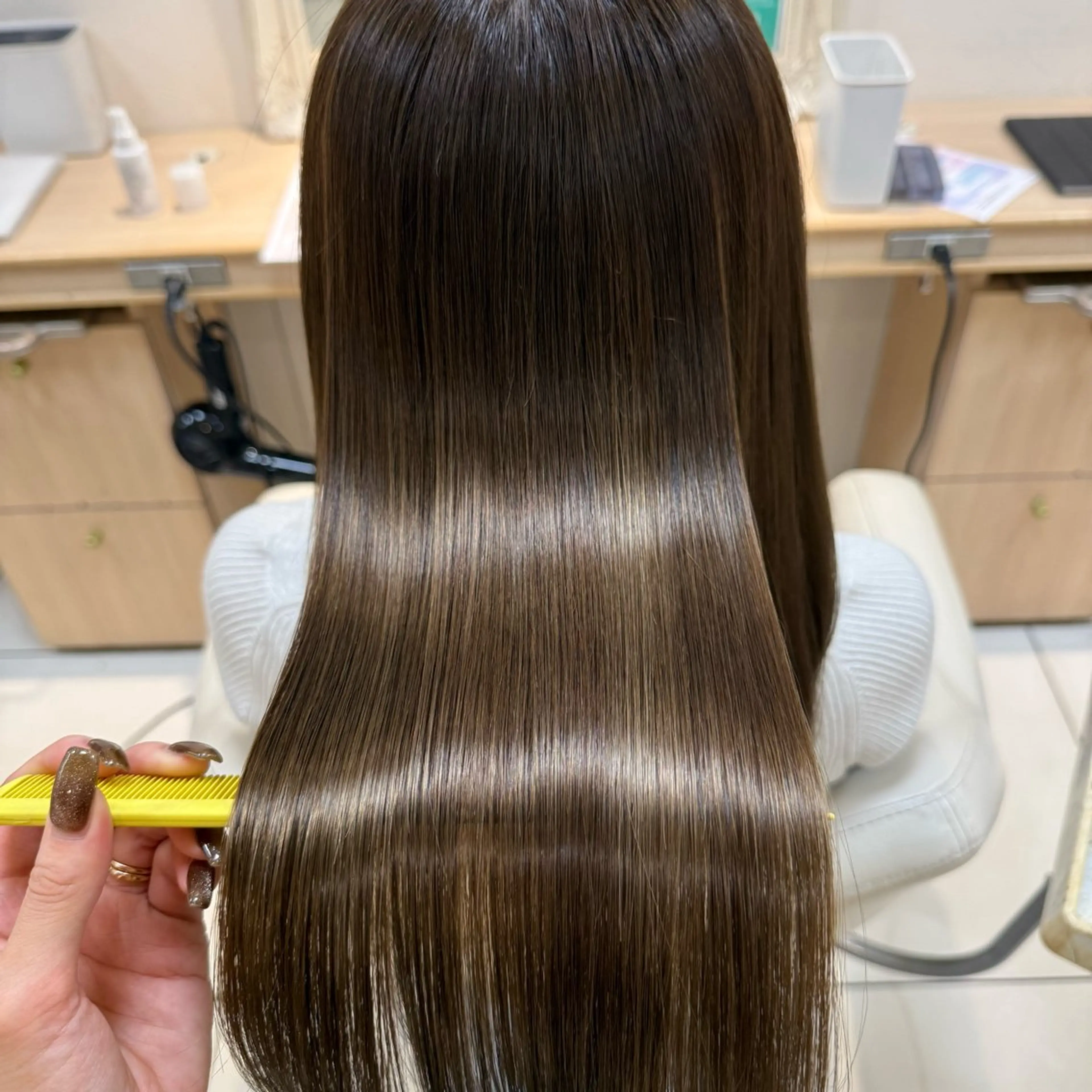 ロング カラー 店長ハイトーンカラー 柞山史奈のヘアスタイル