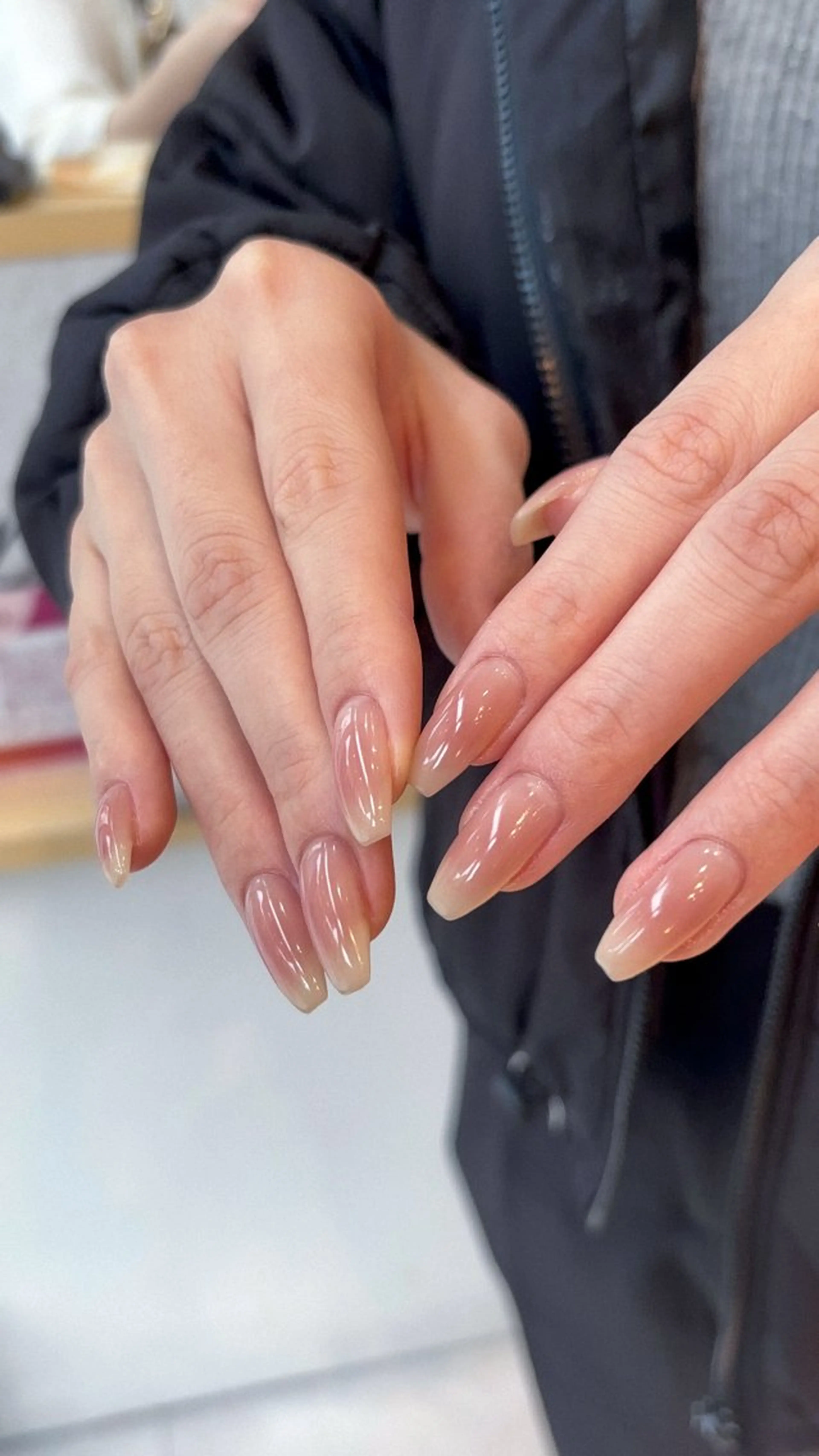 【オフィス系◎】シンプル持ち込みデザイン2時間(2〜4本アート)(オフ込)(パラジェル+¥1,100)の写真