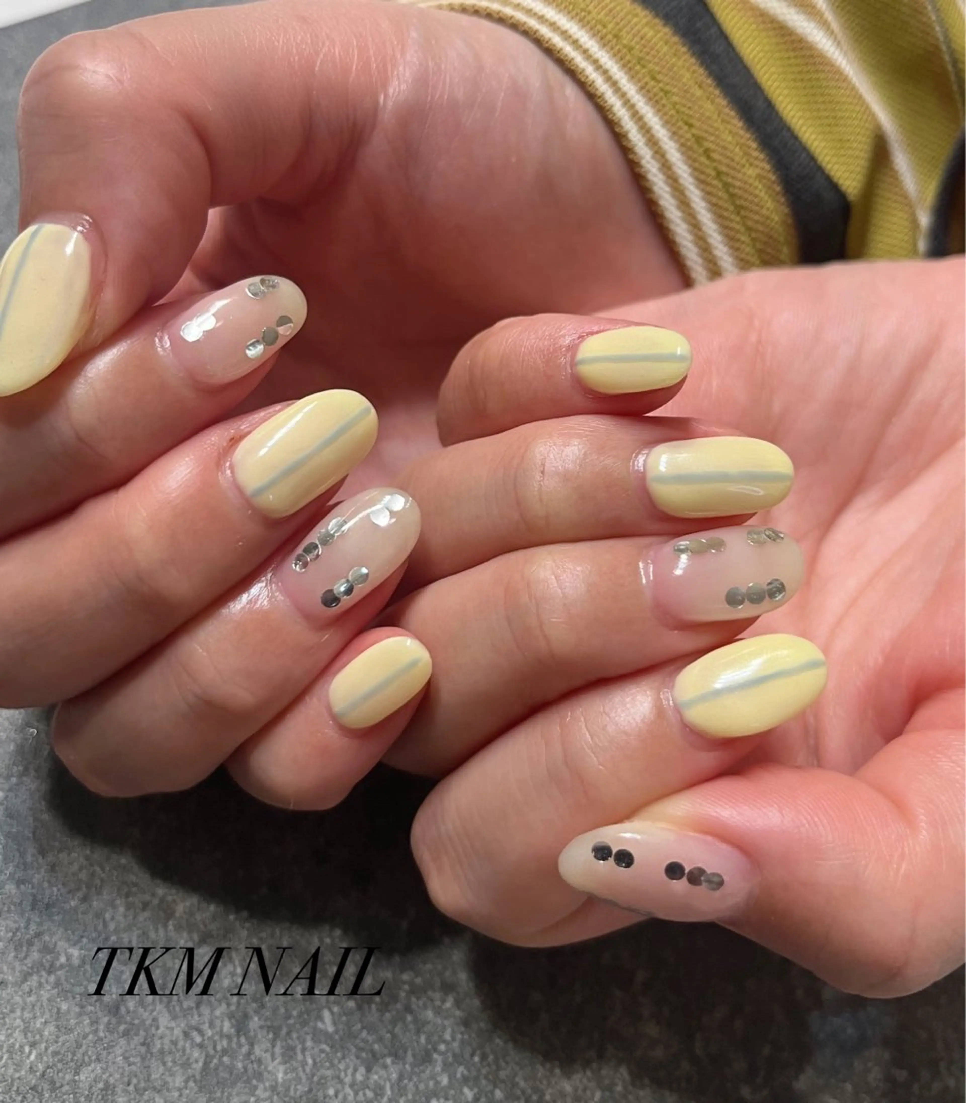 ネイル ホログラムネイル シンプルネイル ______ TKM  NAILのネイルデザイン