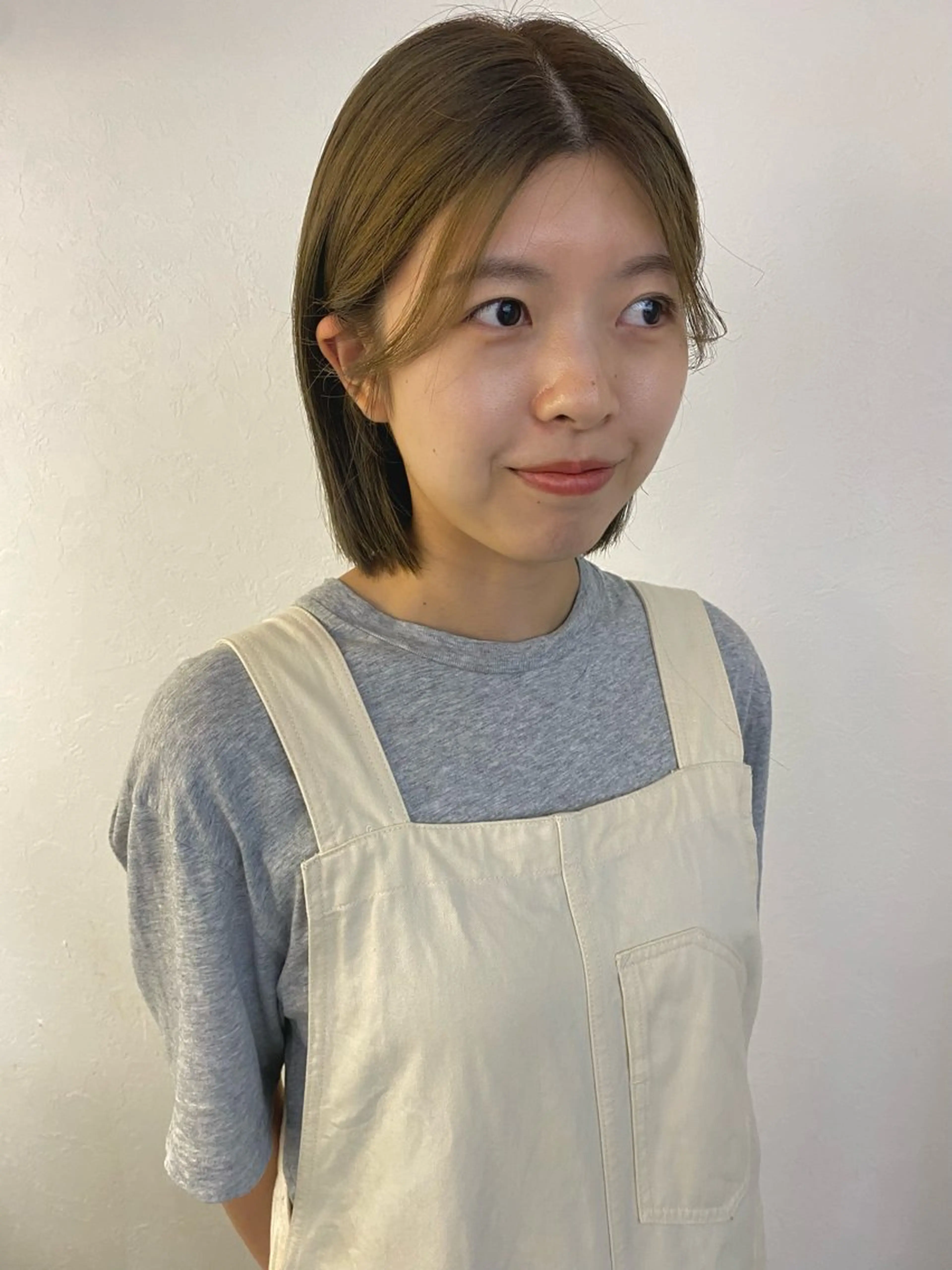 ショート カラー ベージュカラー オリーブベージュ ボブ カット ヘアカラー トリートメント 森貴裕/ベージュ/ パーマ/オリーブのヘアスタイル