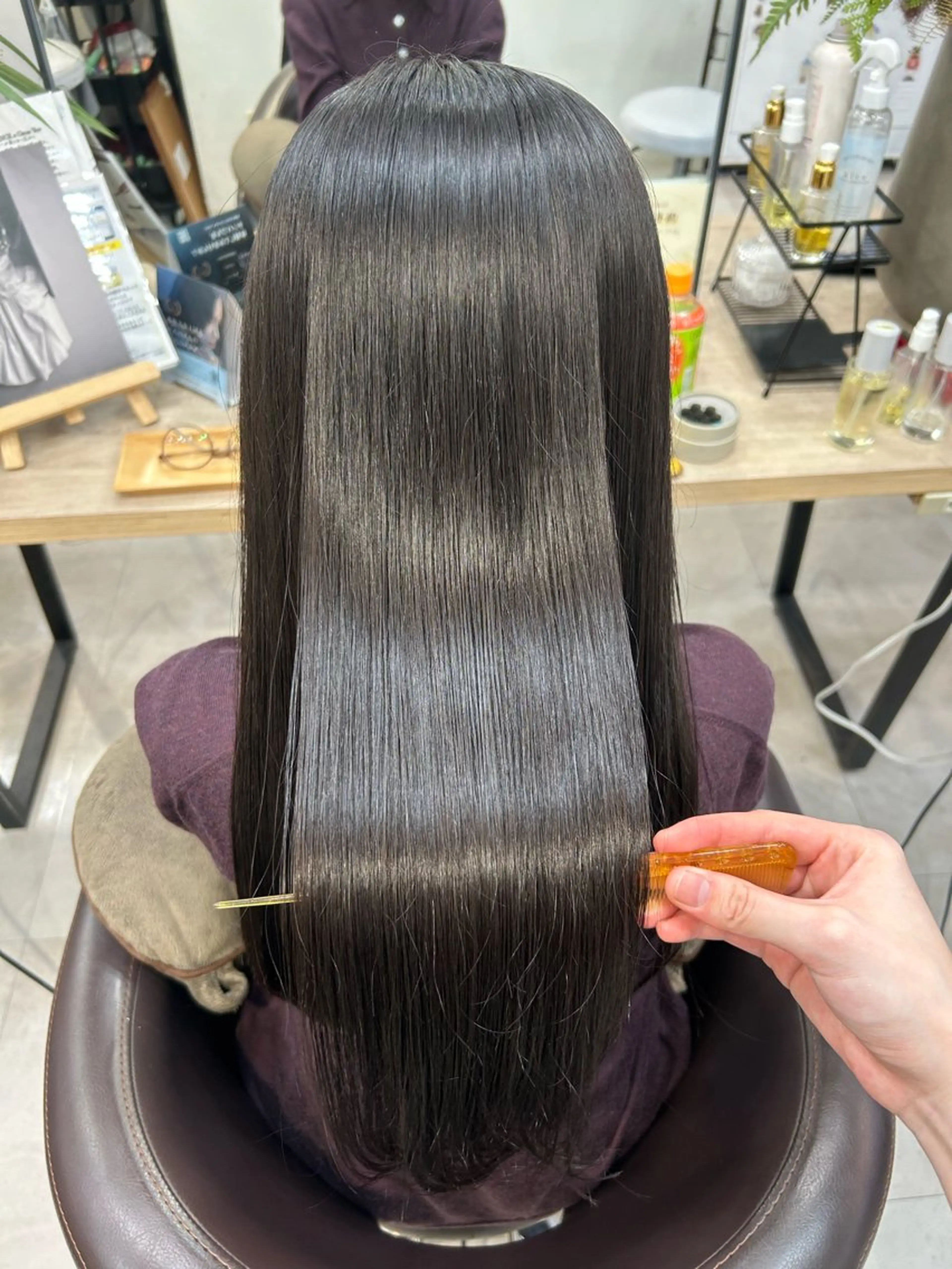 ロング 光を纏うツヤ感ロング Natsuki🤍のヘアスタイル