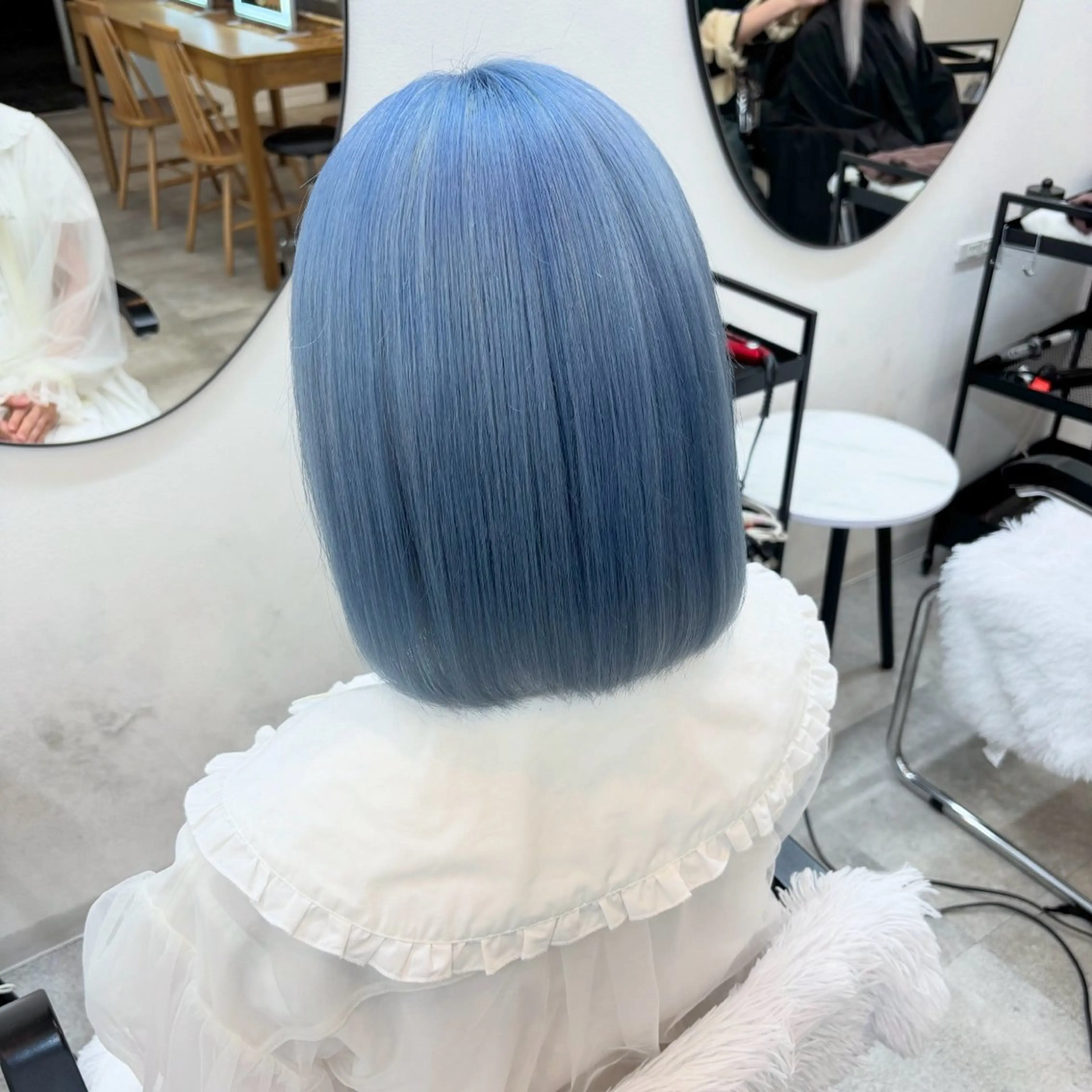 ショート カラー ブルーカラー ヘアカラー トリートメント ヘアセット 渋谷🩶ハイトーン 🩶FUMUのヘアスタイル