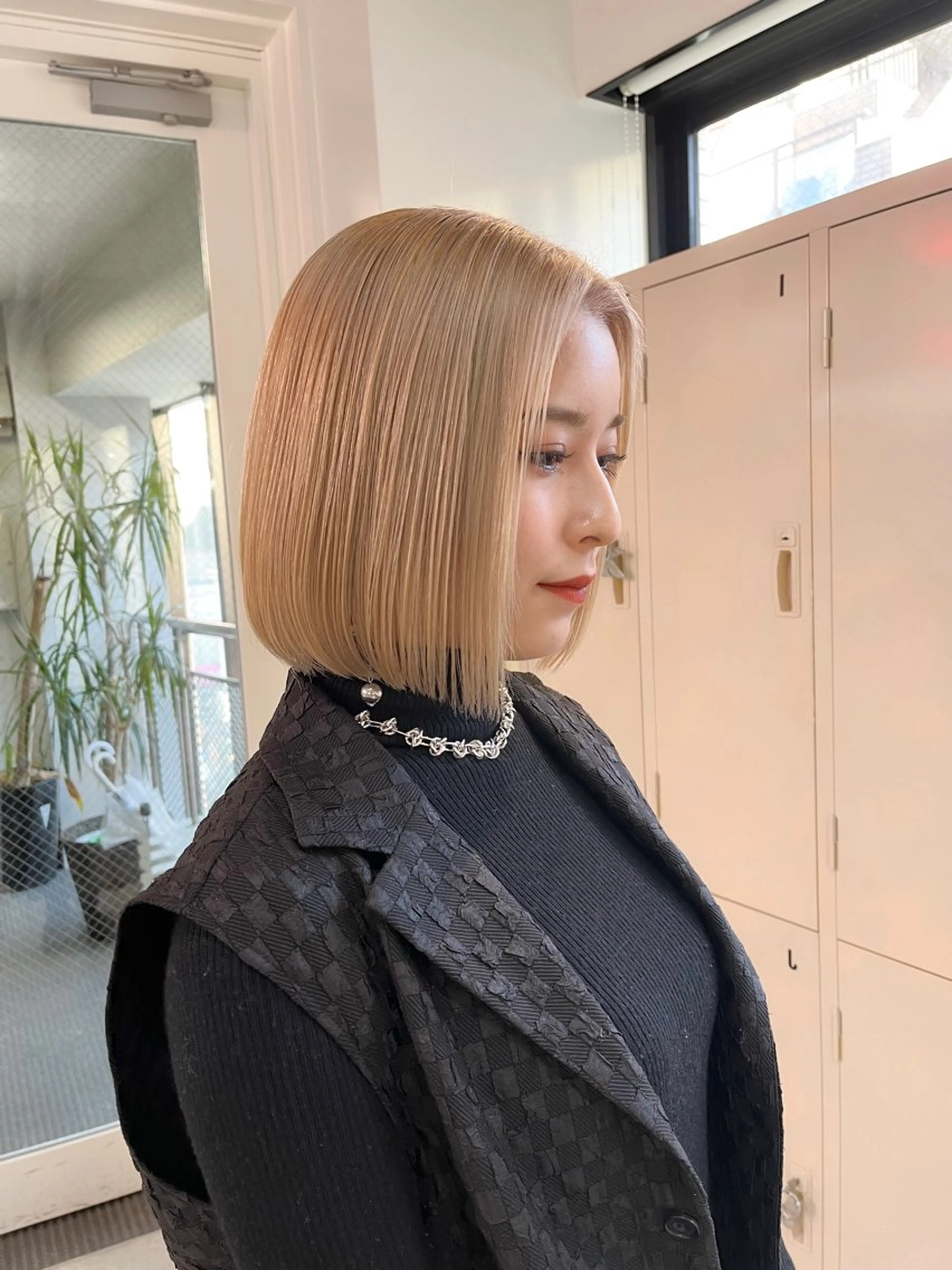 ショート カラー ハイトーンを育てる ブリーチカラー/牧原のヘアスタイル