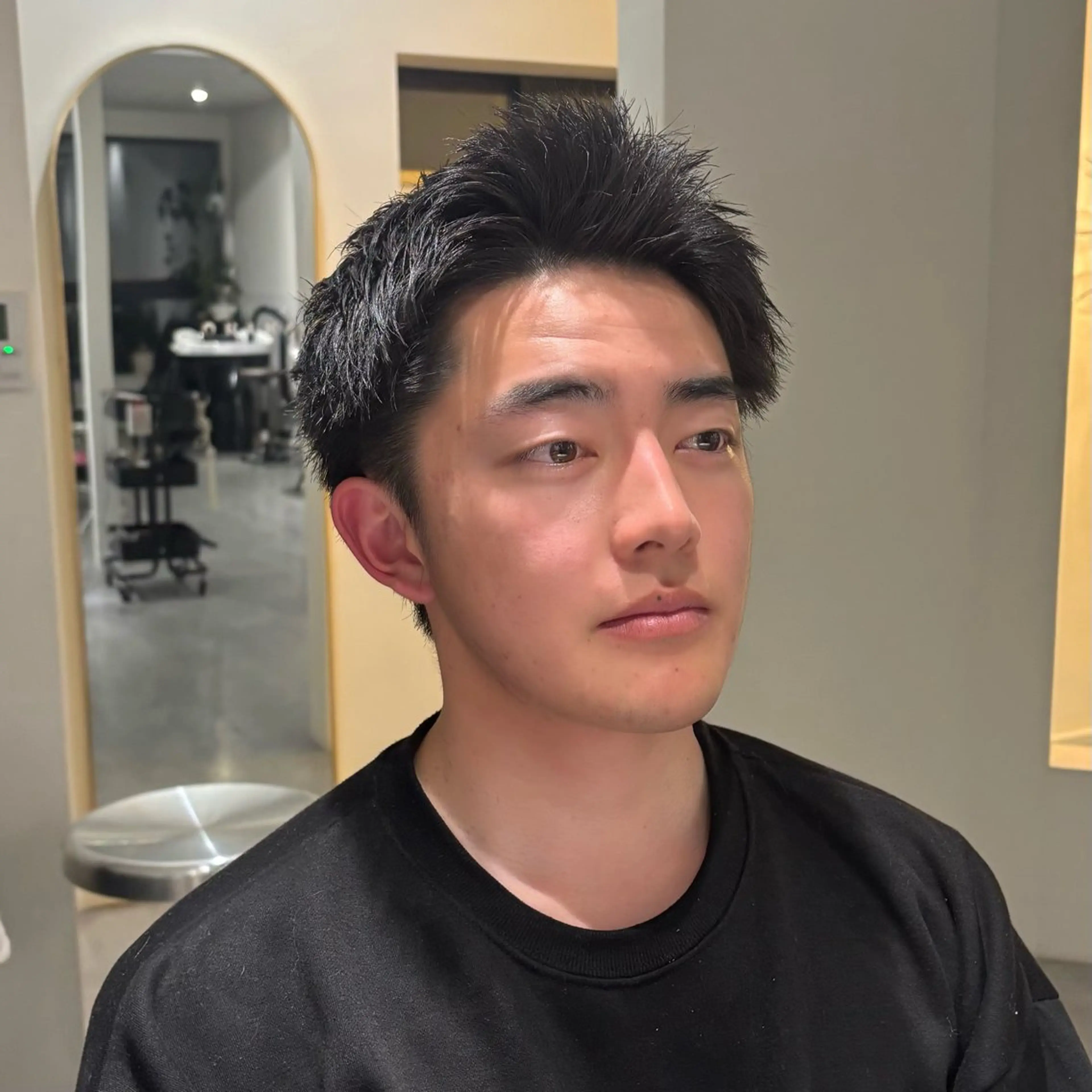 メンズ スパイキーショート 美容室ORIKA AI レイヤーカットのヘアスタイル