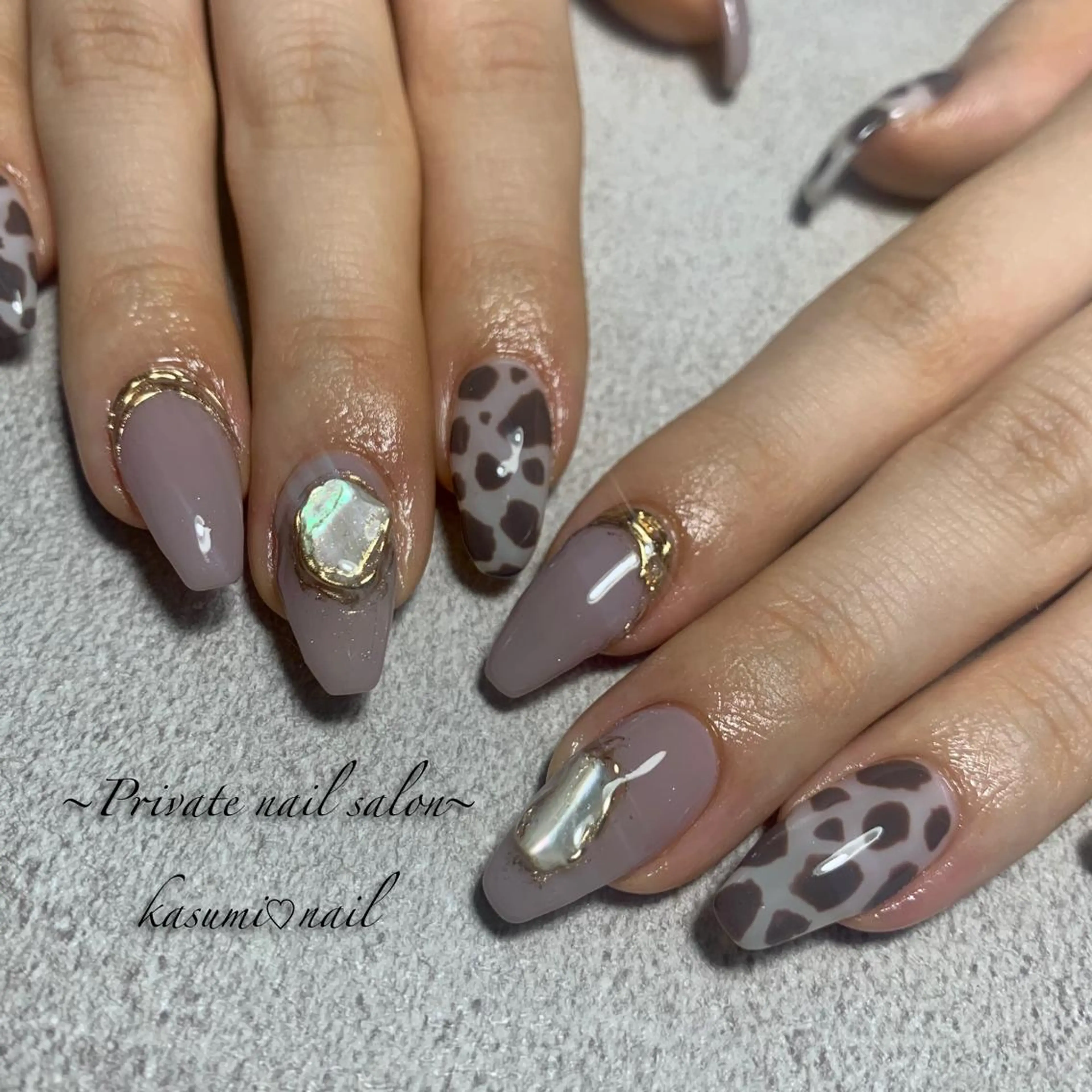 ネイル アニマル柄 ミラーネイル ニュアンスネイル KASUMI♡ Nailのネイルデザイン