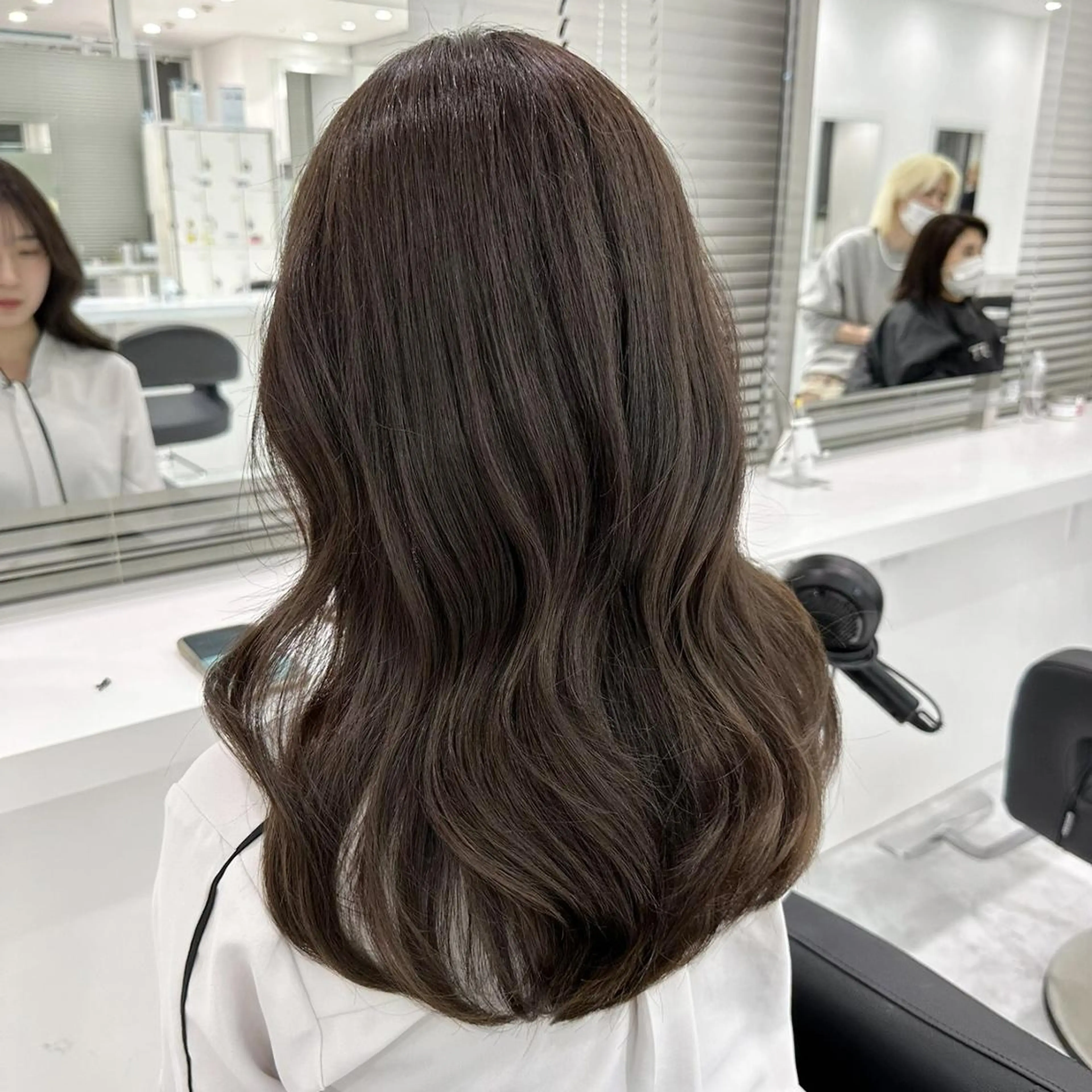 カラー 🌼リナ🌼赤み消し オリーブ/ブラウンのヘアスタイル