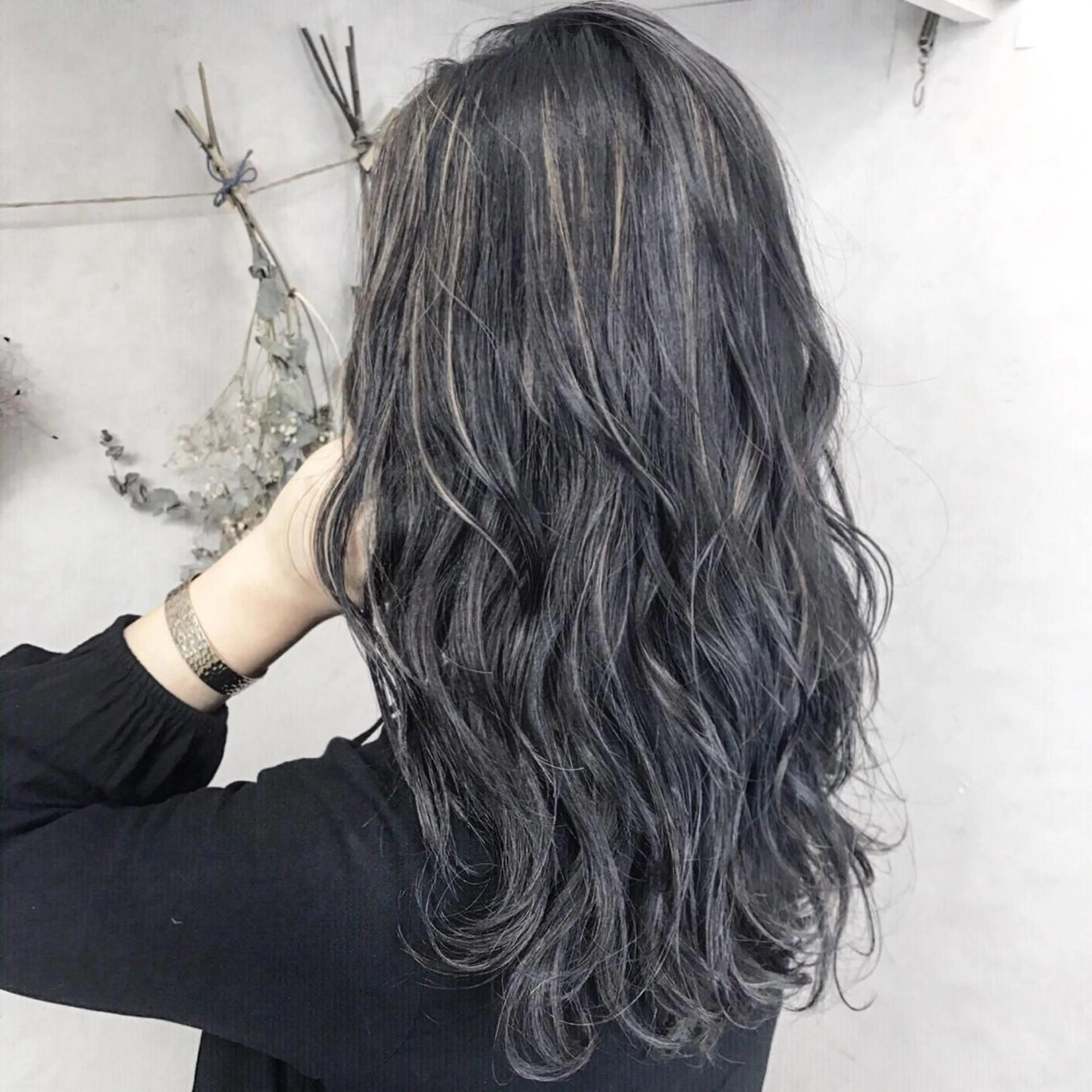 ロング カラー TATSUYA アートディレクターのヘアスタイル