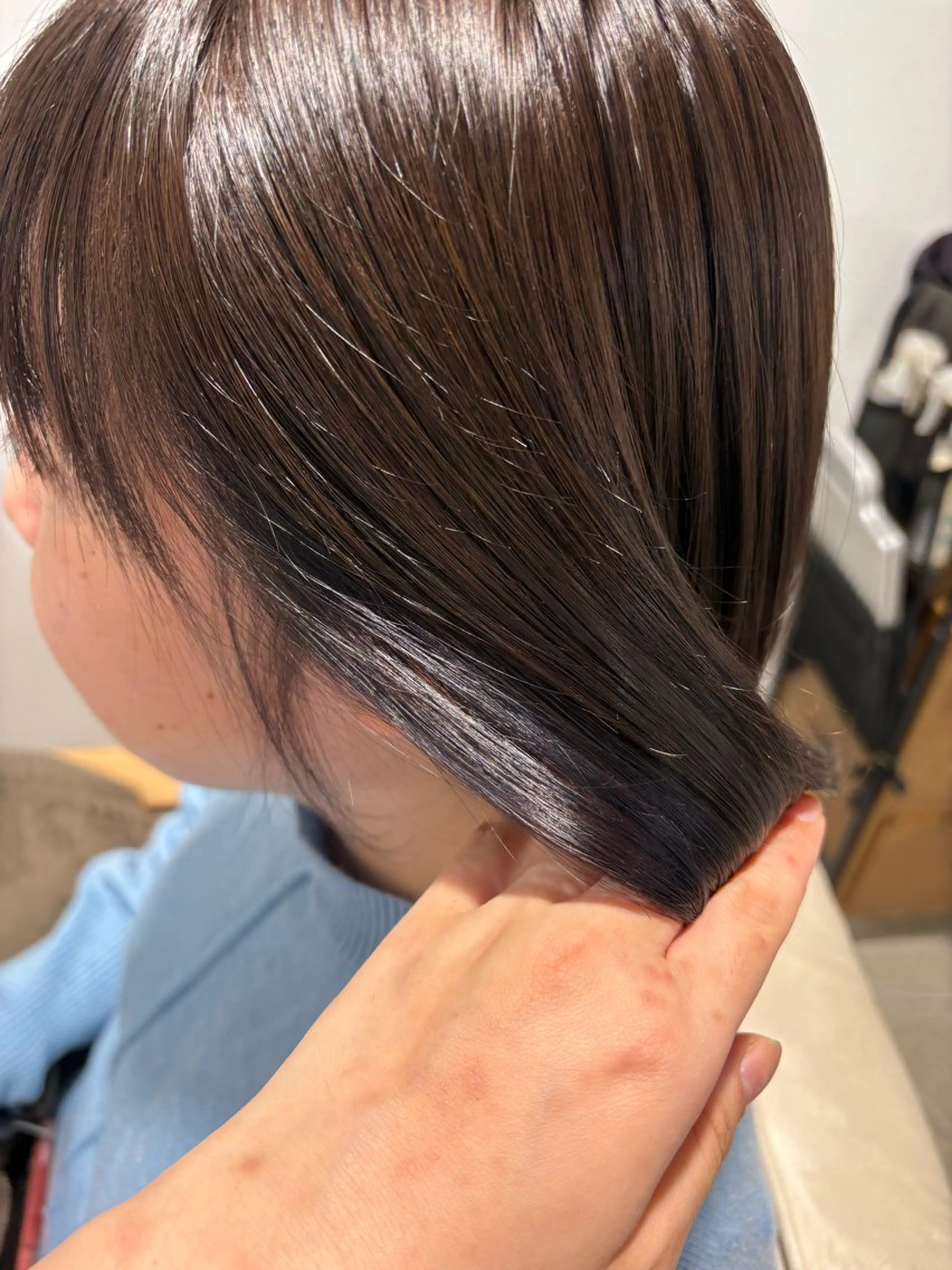 ショート カラー ブリーチ イヤリングカラー ボブ カット ヘアカラー 藤原仁美/レイヤー /透明感カラーのヘアスタイル