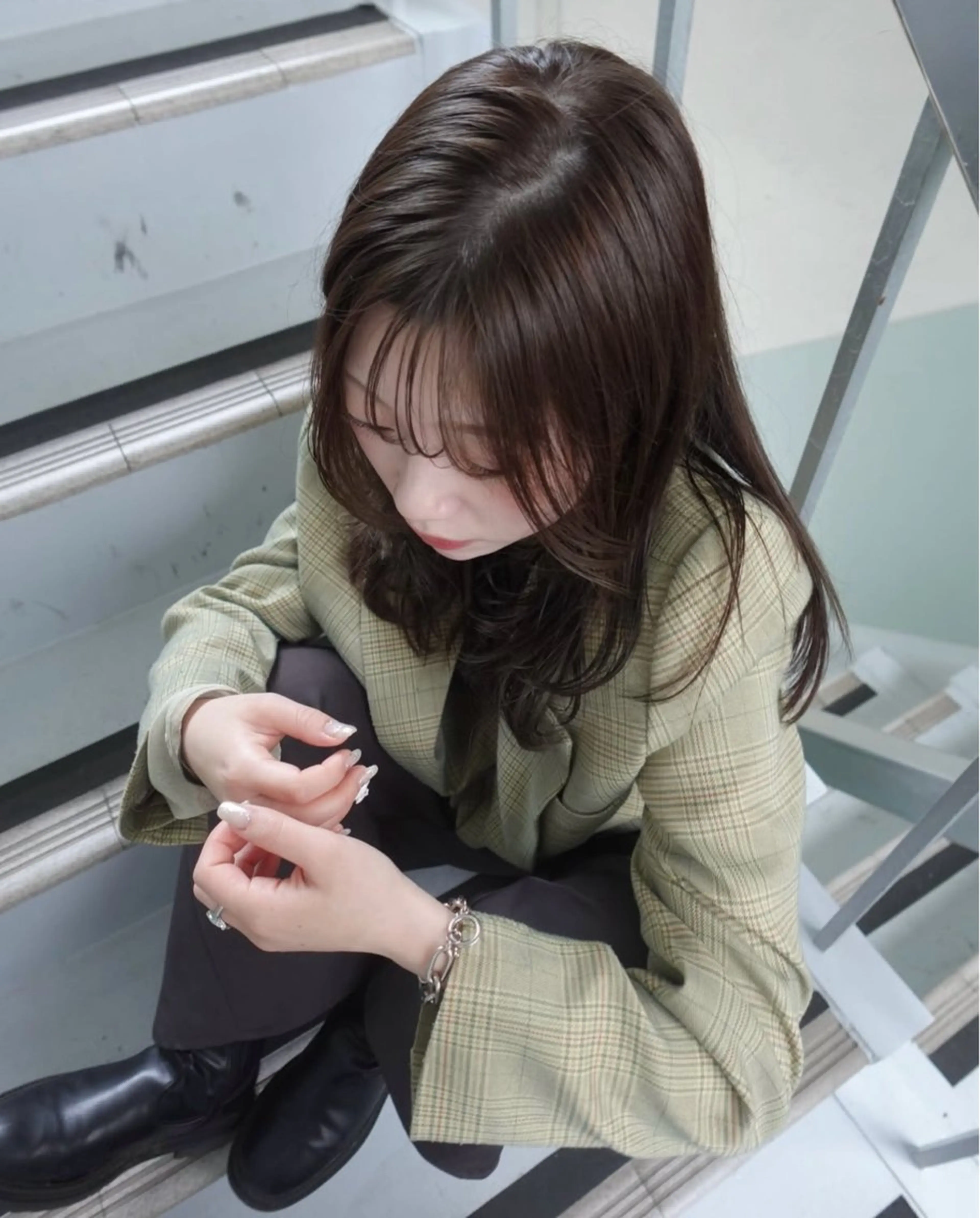 セミロング カラー 守屋 瞳子のヘアスタイル